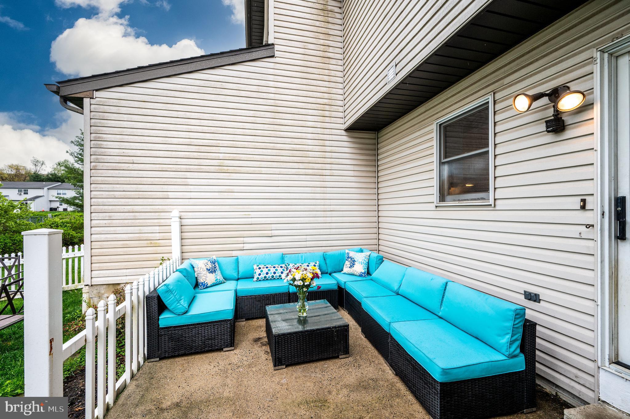 CLOVER CROSSING - Residential