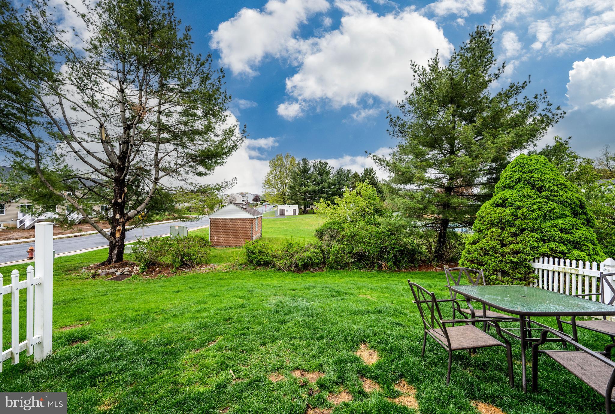 CLOVER CROSSING - Residential