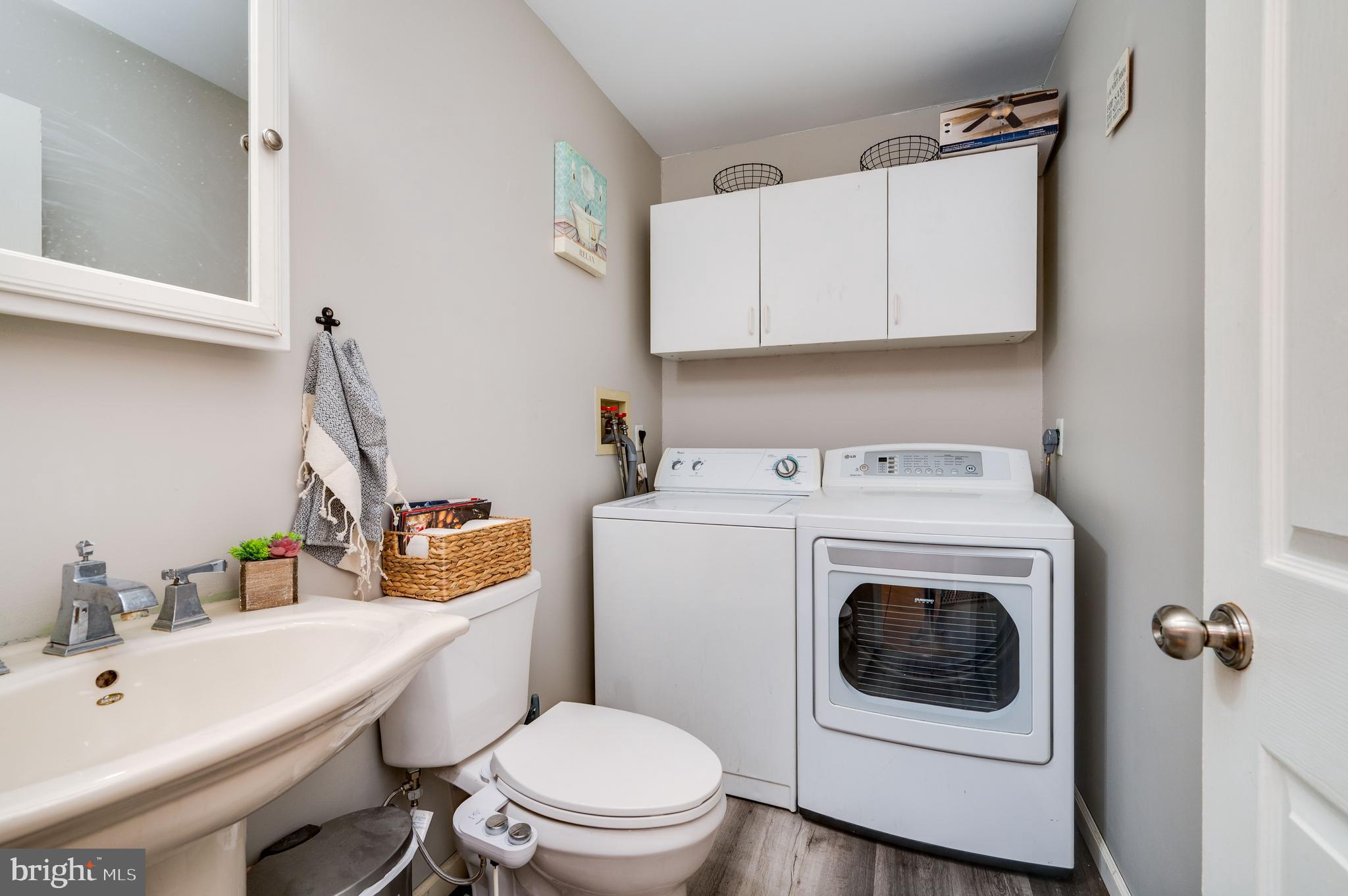 CLOVER CROSSING - Residential