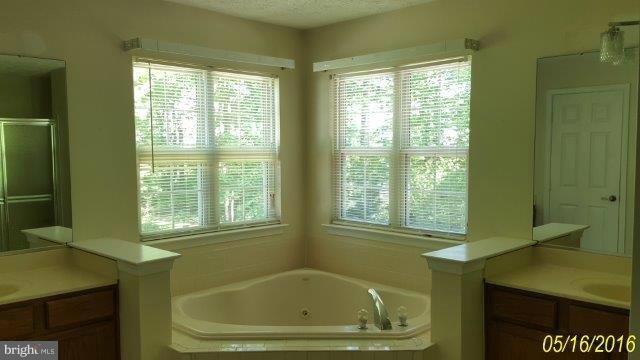 WOODMORE HIGHLANDS - Residential