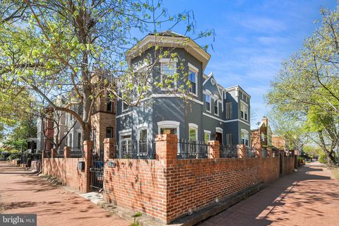 656 9TH STREET NE WASHINGTON DC 20002