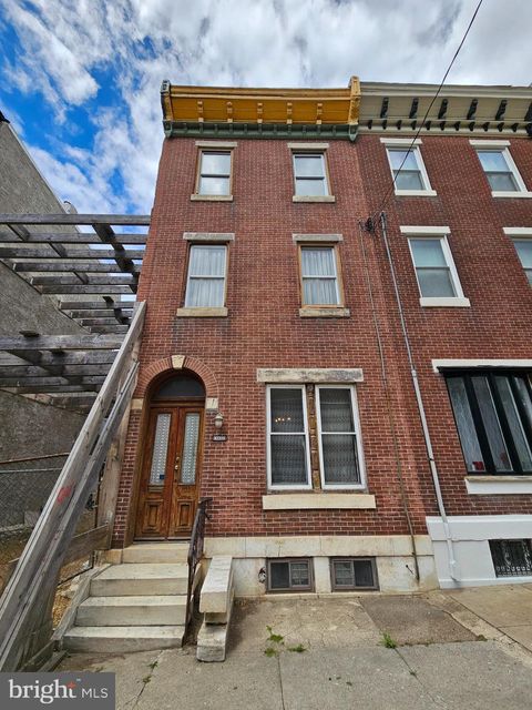 Townhouse For Sale - 2833 Poplar Street<br/> PHILADELPHIA, PA 19130