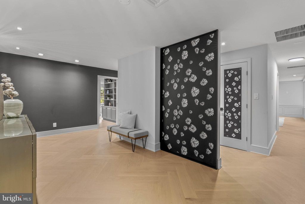 Photo of 101 Cheswold Lane #2-F, HAVERFORD, PA 19041 (MLS # PAMC2160756)