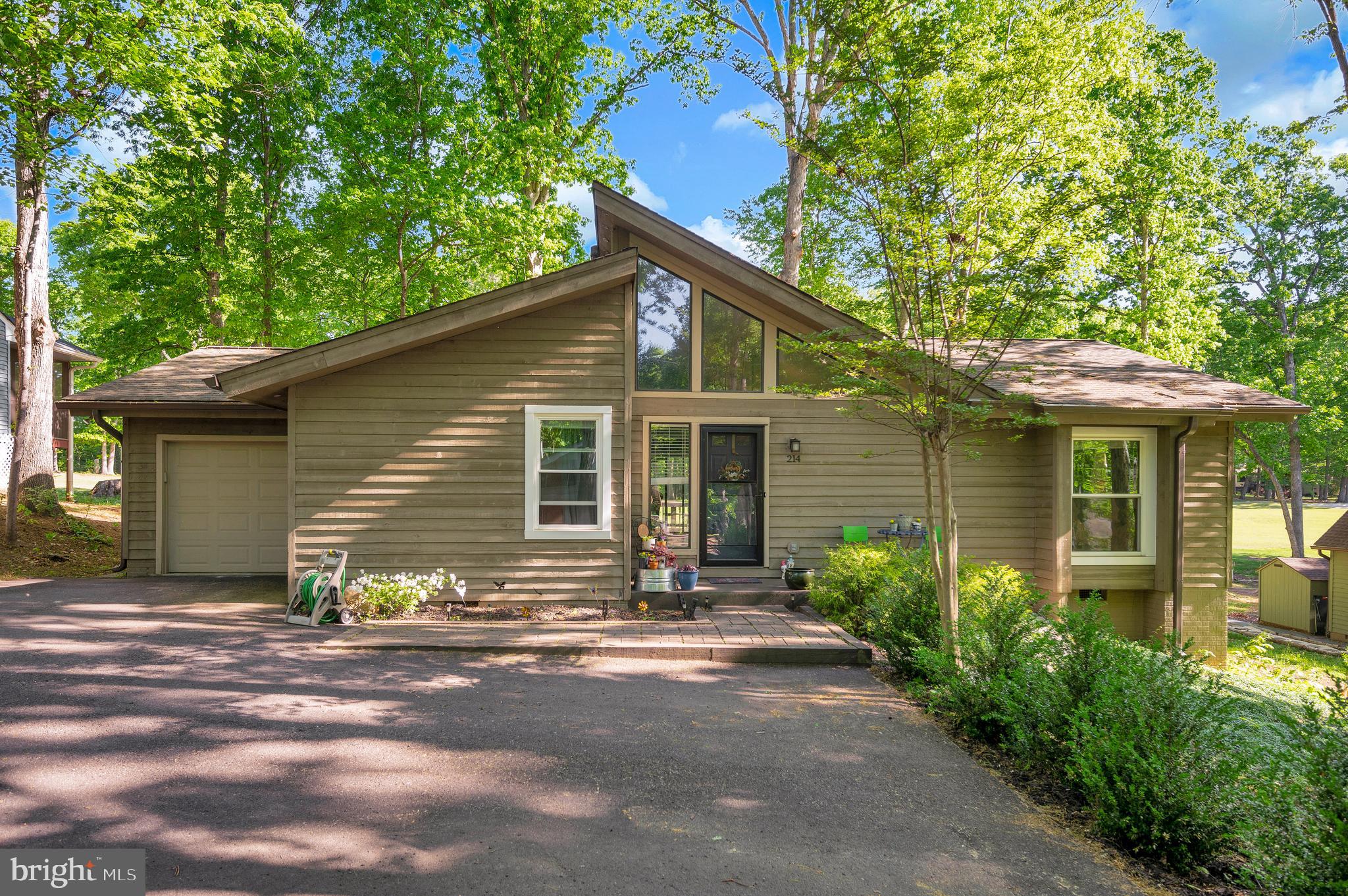 LAKE OF THE WOODS - Residential