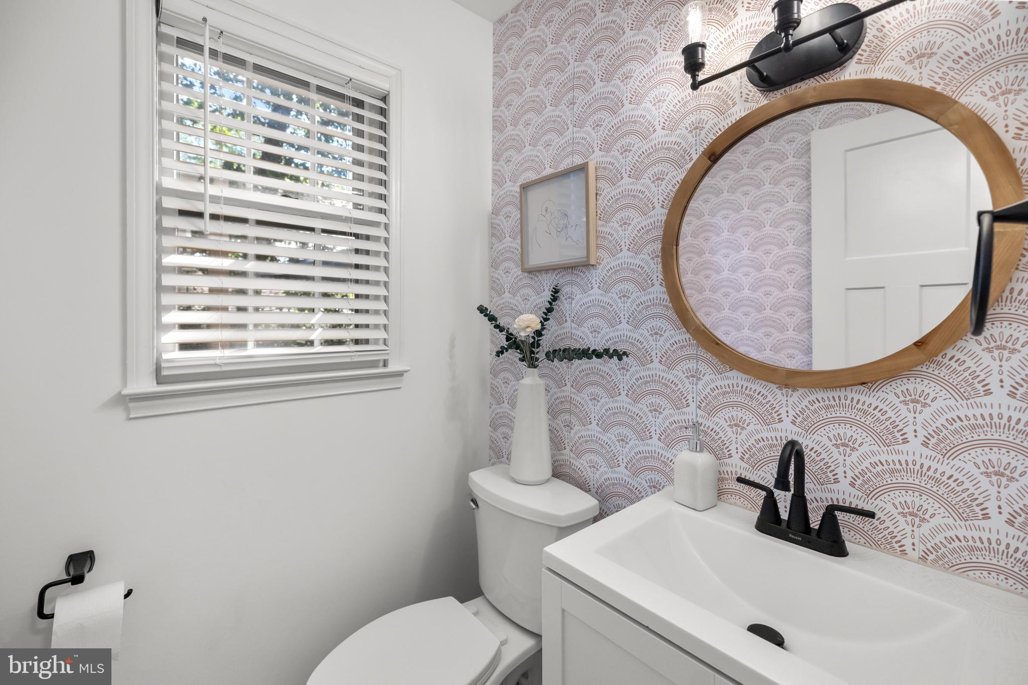 COUNTRY CLUB LAKE - Residential