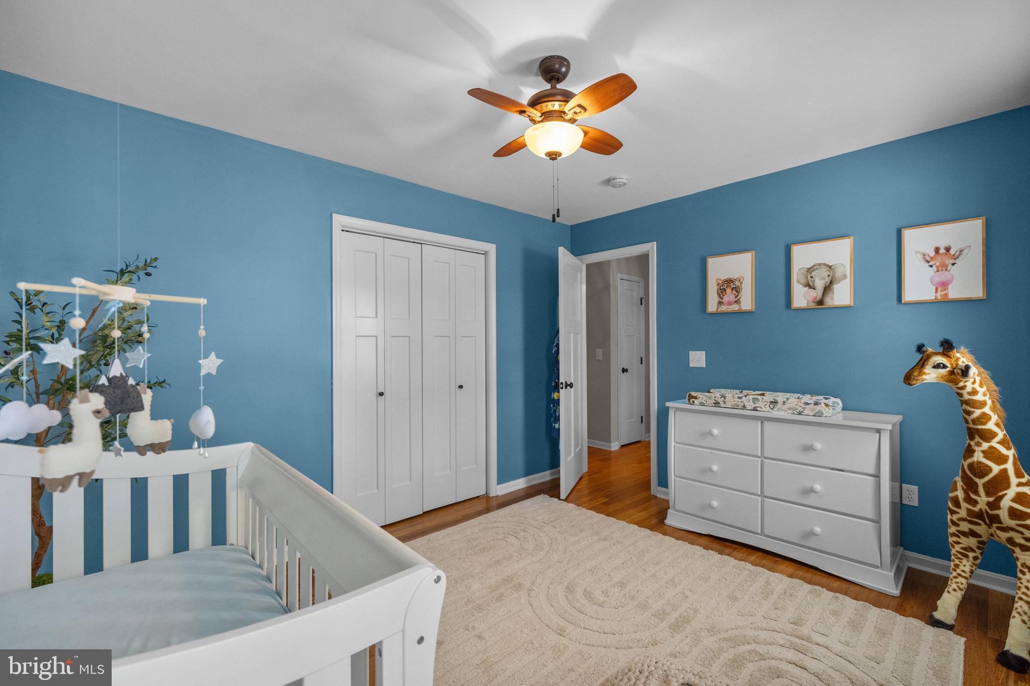 COUNTRY CLUB LAKE - Residential