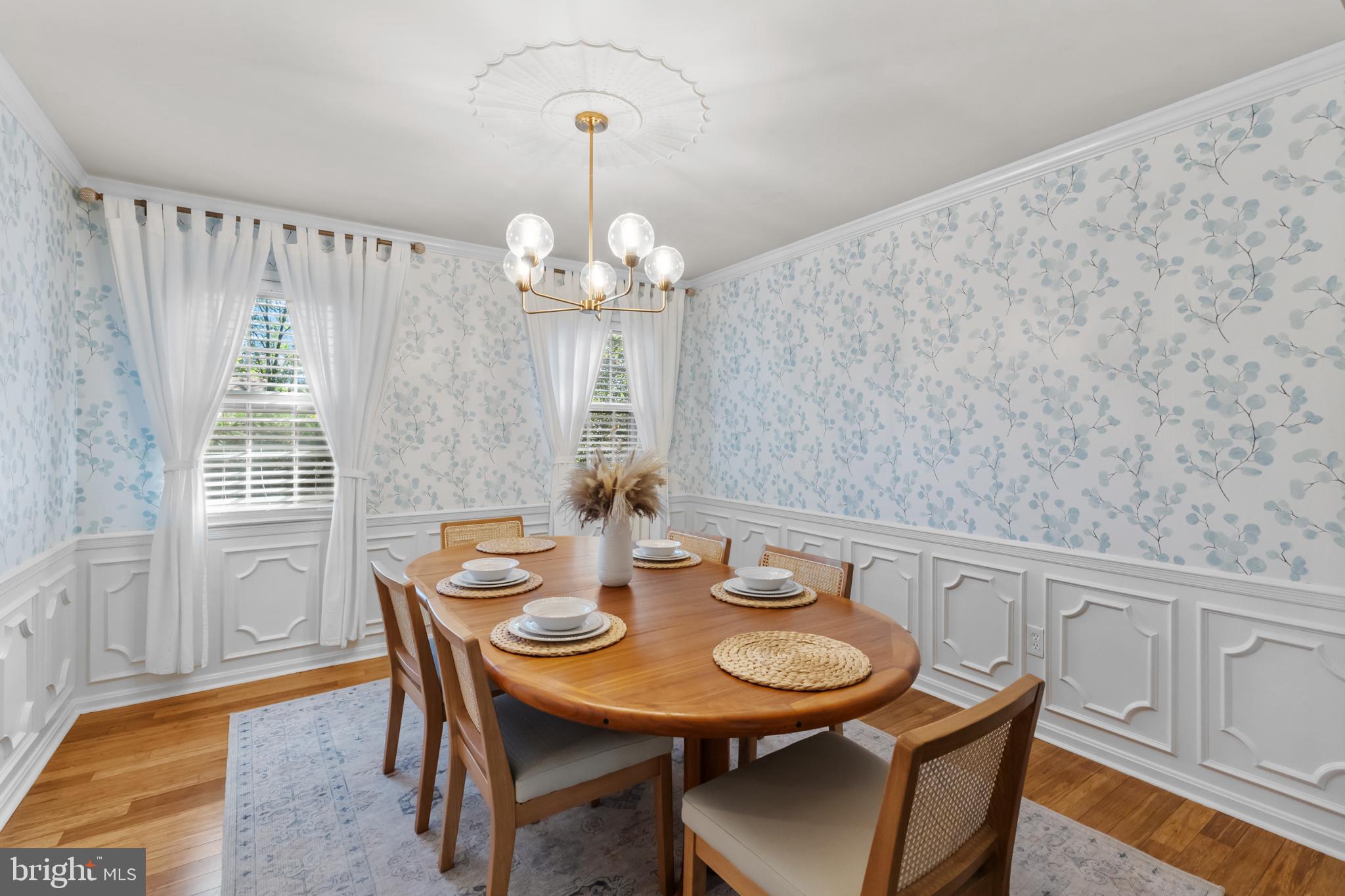 COUNTRY CLUB LAKE - Residential