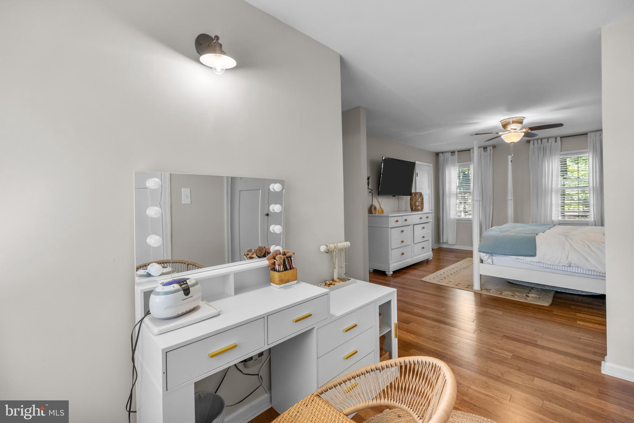 COUNTRY CLUB LAKE - Residential