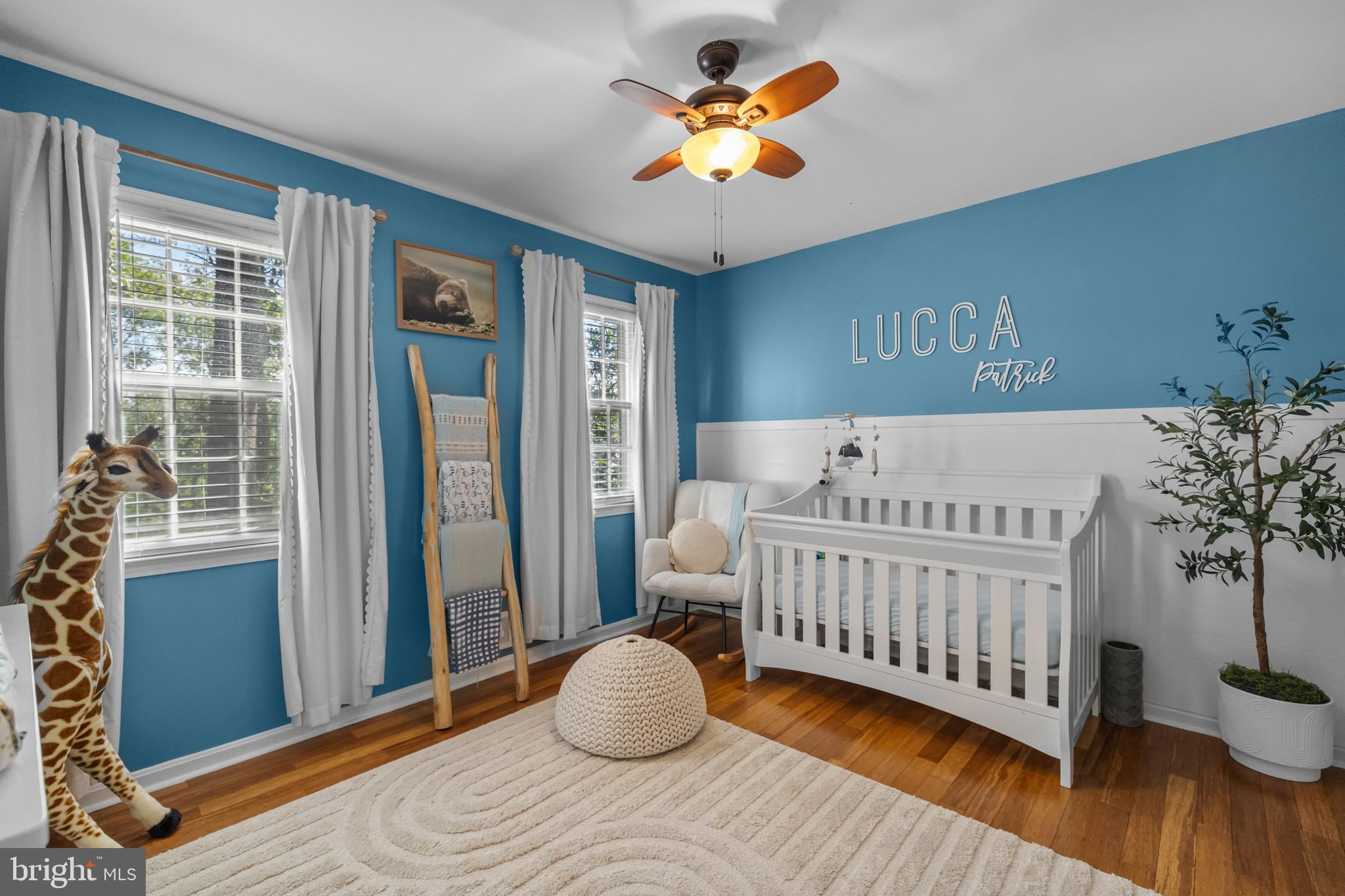 COUNTRY CLUB LAKE - Residential