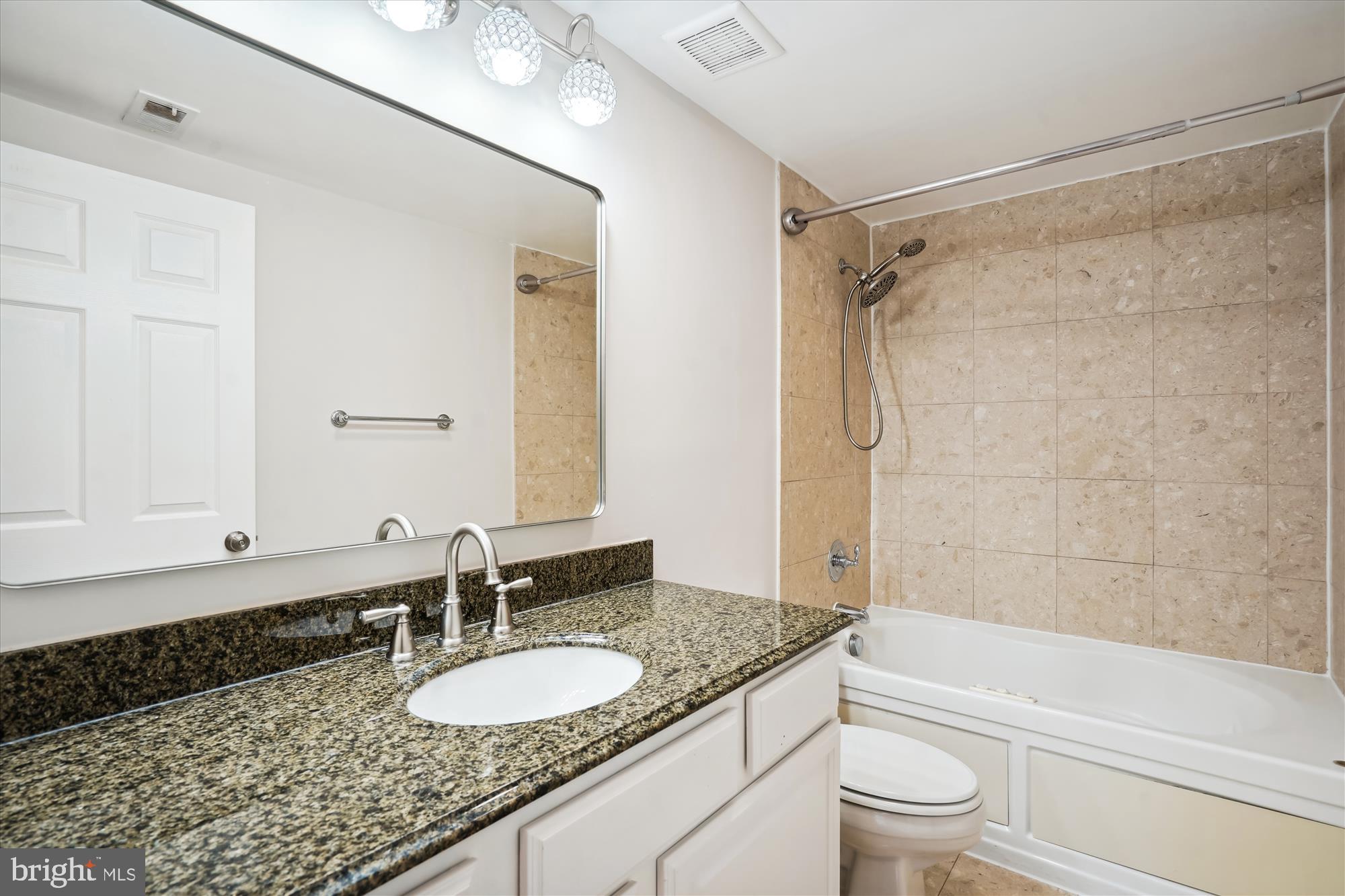 WINDSOR PLAZA - Residential