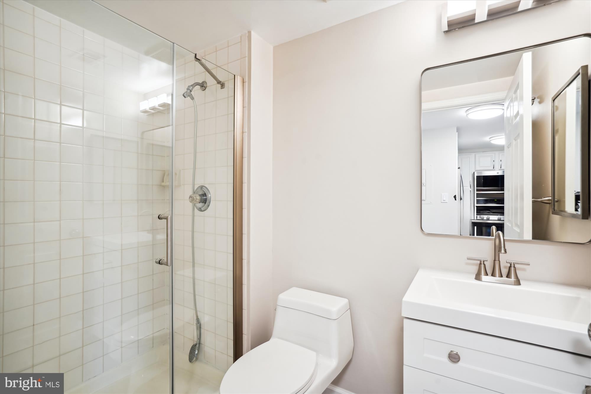 WINDSOR PLAZA - Residential