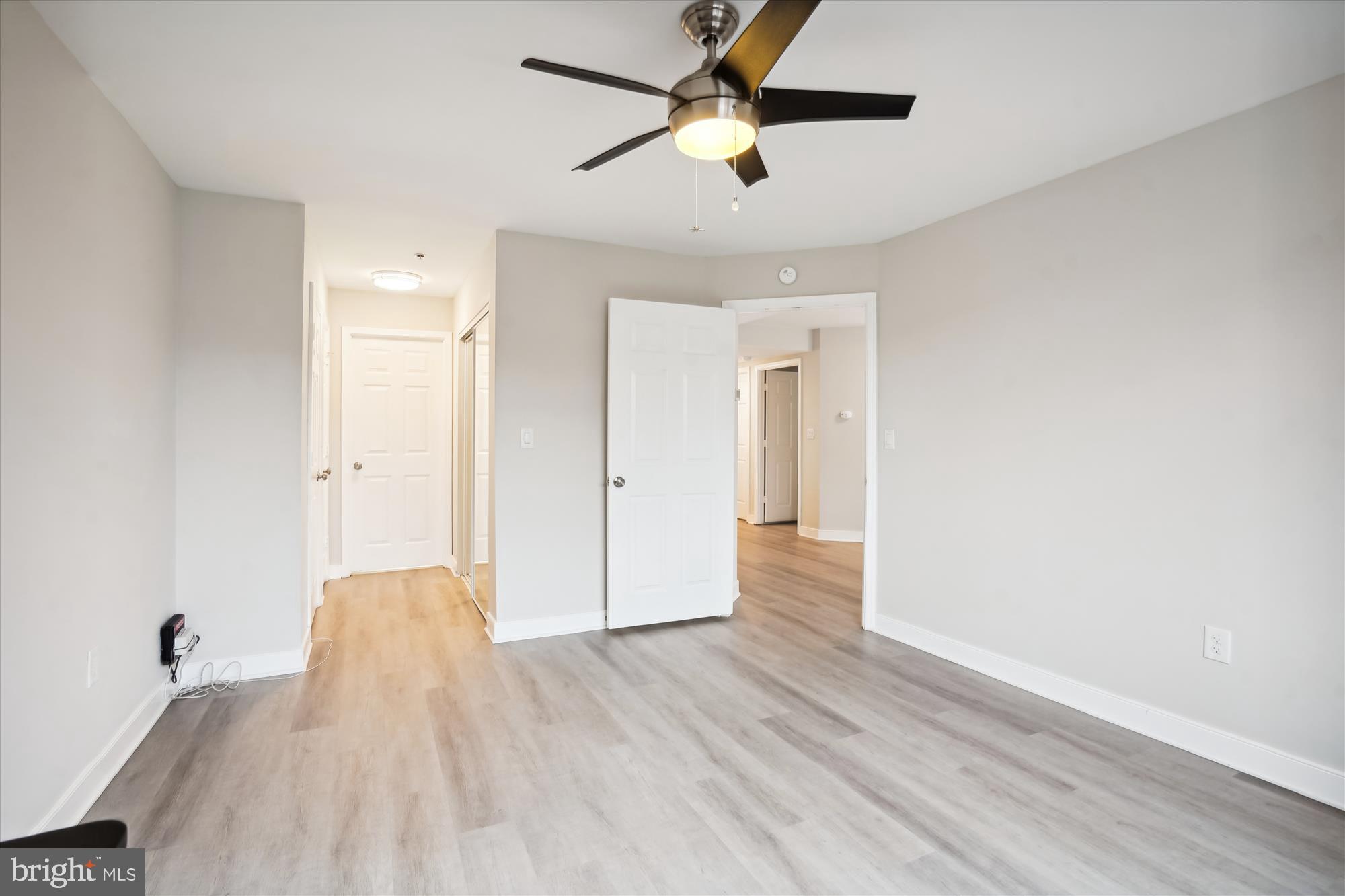 WINDSOR PLAZA - Residential