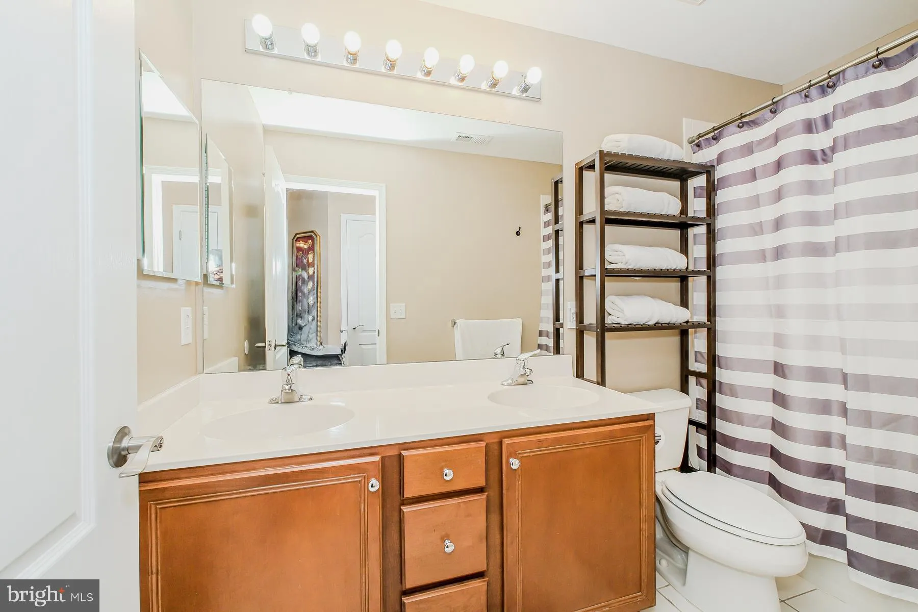 Additional image 88 of 43 Oxford Circle, Southampton, NJ 08088