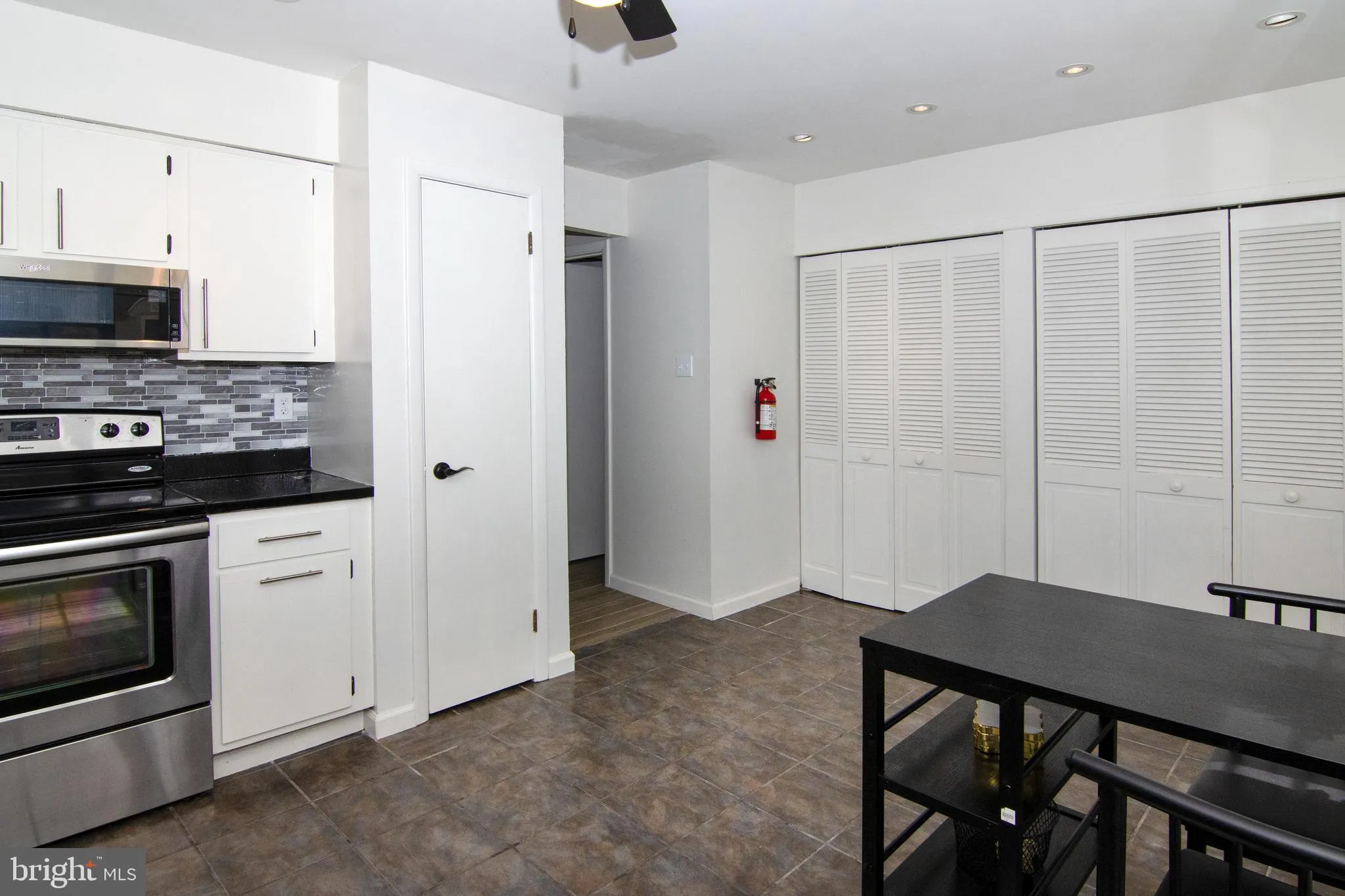 Mantua, New Jersey 08051, United States, 3 Bedrooms Bedrooms, ,3 BathroomsBathrooms,Residential,Active,135516