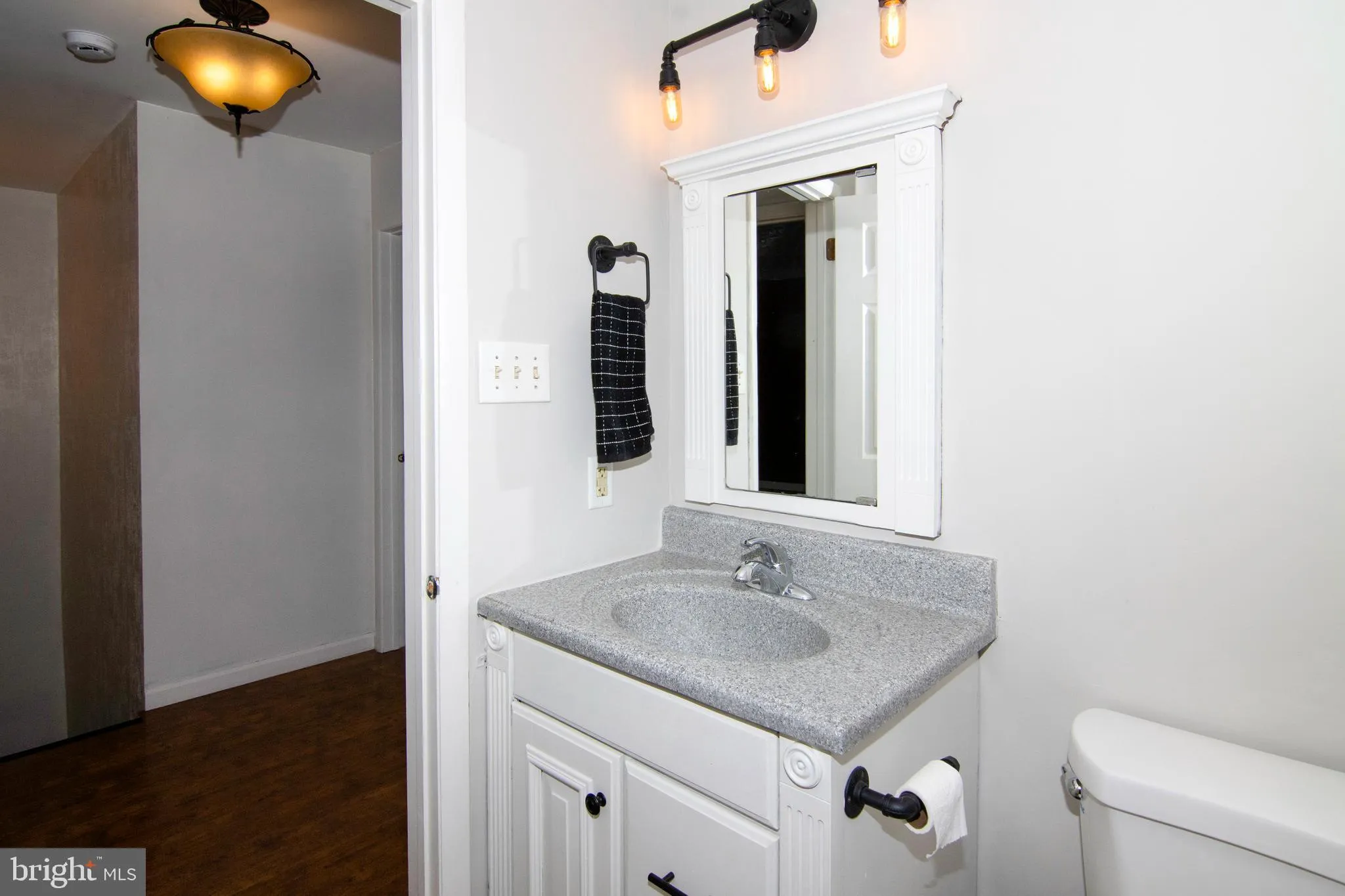 Mantua, New Jersey 08051, United States, 3 Bedrooms Bedrooms, ,3 BathroomsBathrooms,Residential,Active,135516