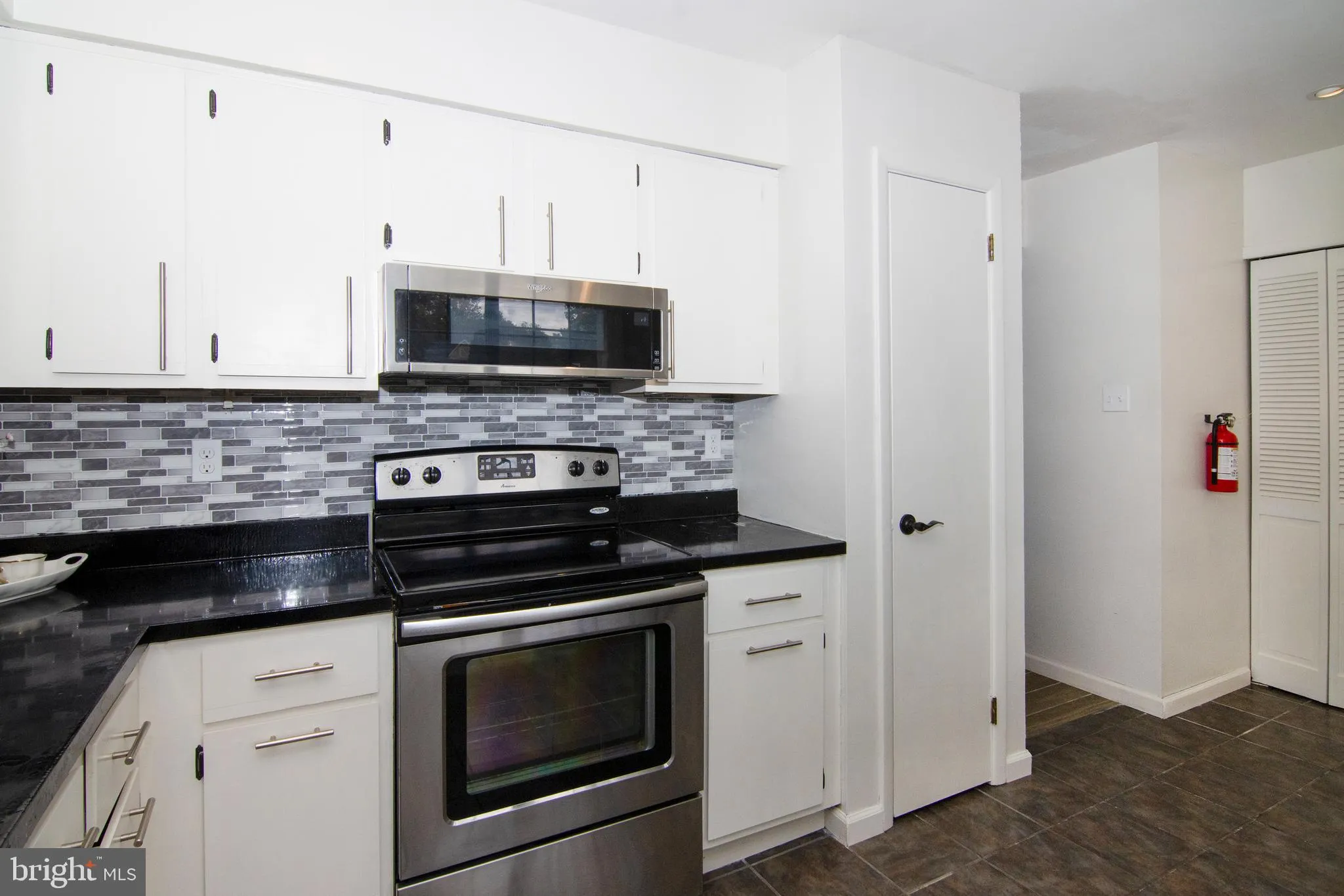 Mantua, New Jersey 08051, United States, 3 Bedrooms Bedrooms, ,3 BathroomsBathrooms,Residential,Active,135516