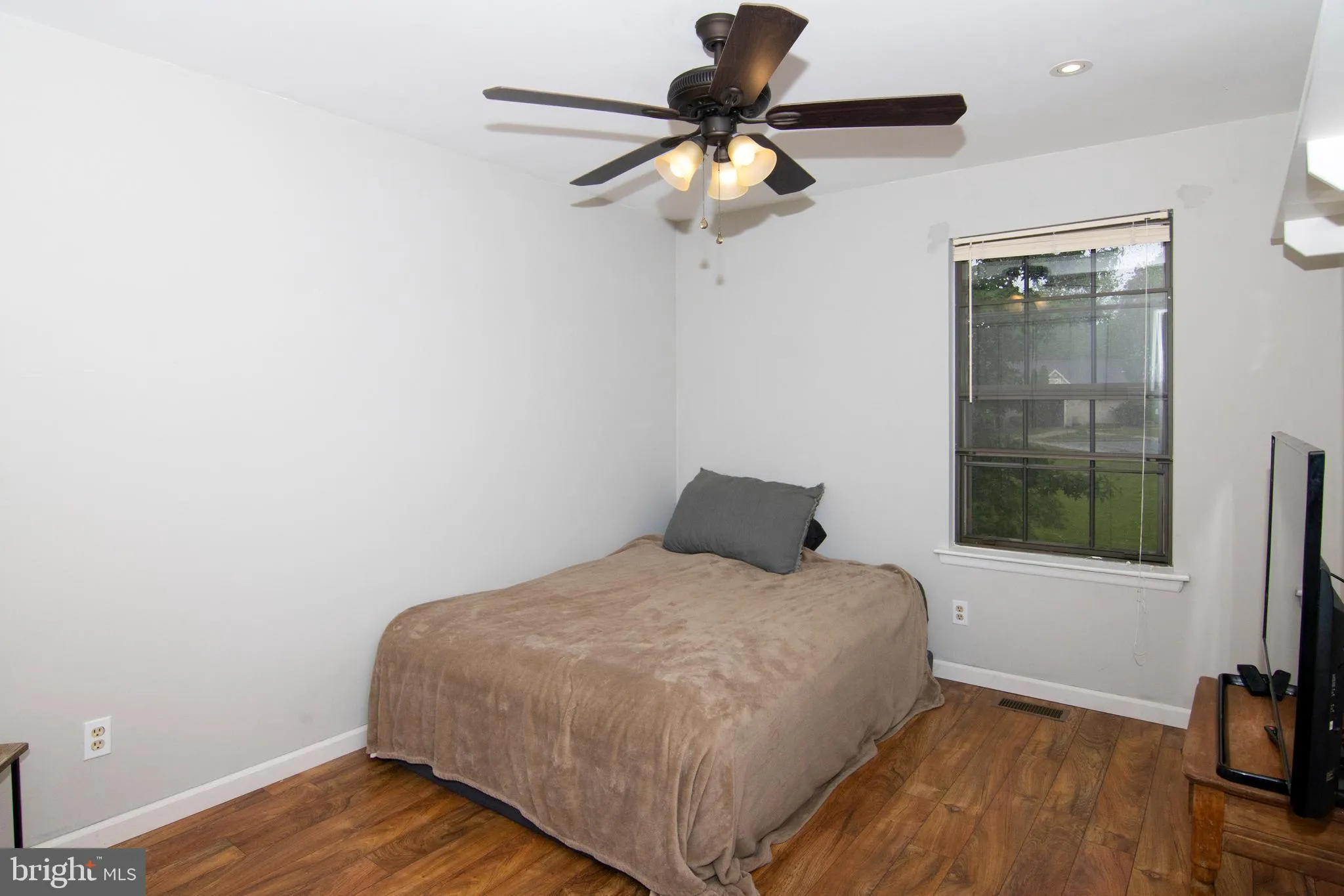 Mantua, New Jersey 08051, United States, 3 Bedrooms Bedrooms, ,3 BathroomsBathrooms,Residential,Active,135516