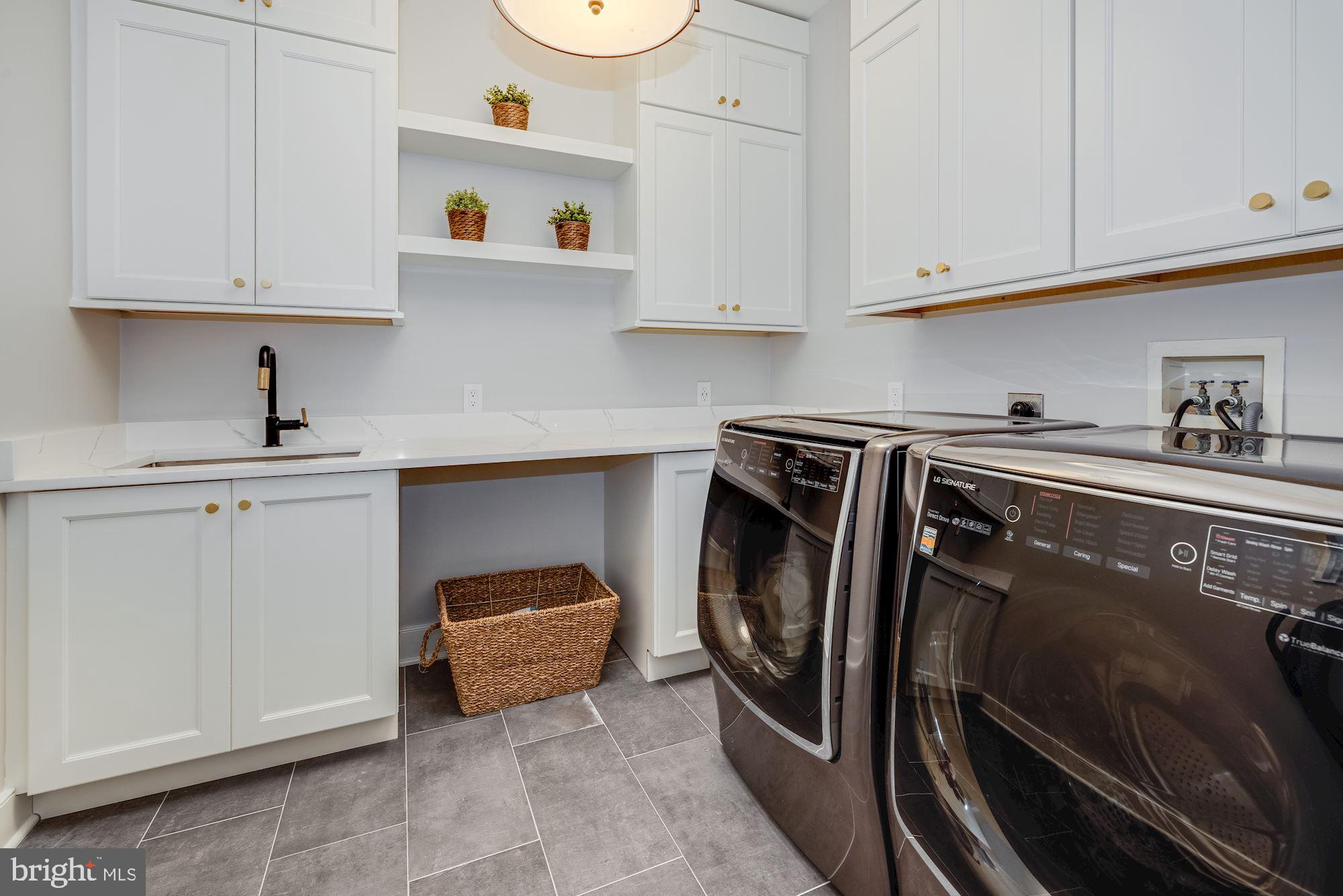 BRADLEY FARMS - Residential