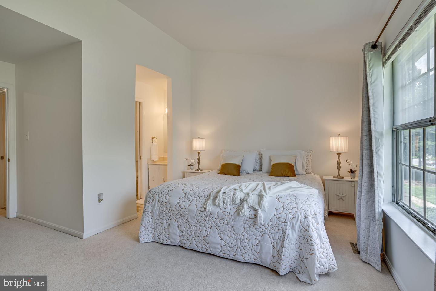 ST CHARLES LANCASTER - Residential Lease