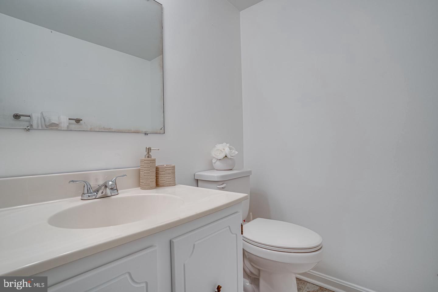 ST CHARLES LANCASTER - Residential Lease