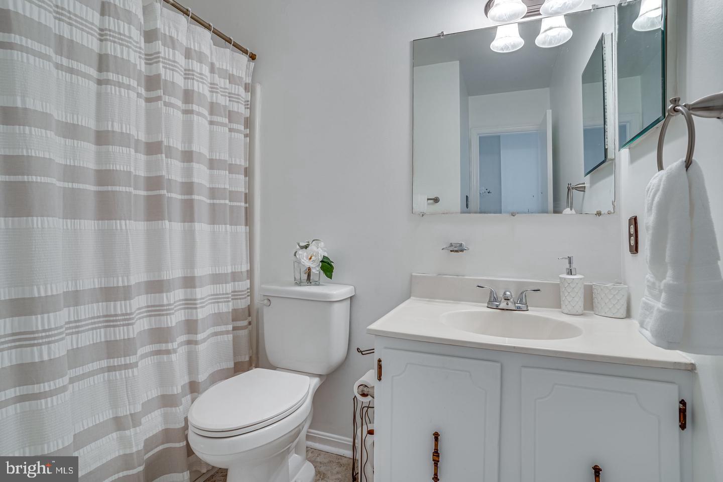 ST CHARLES LANCASTER - Residential Lease