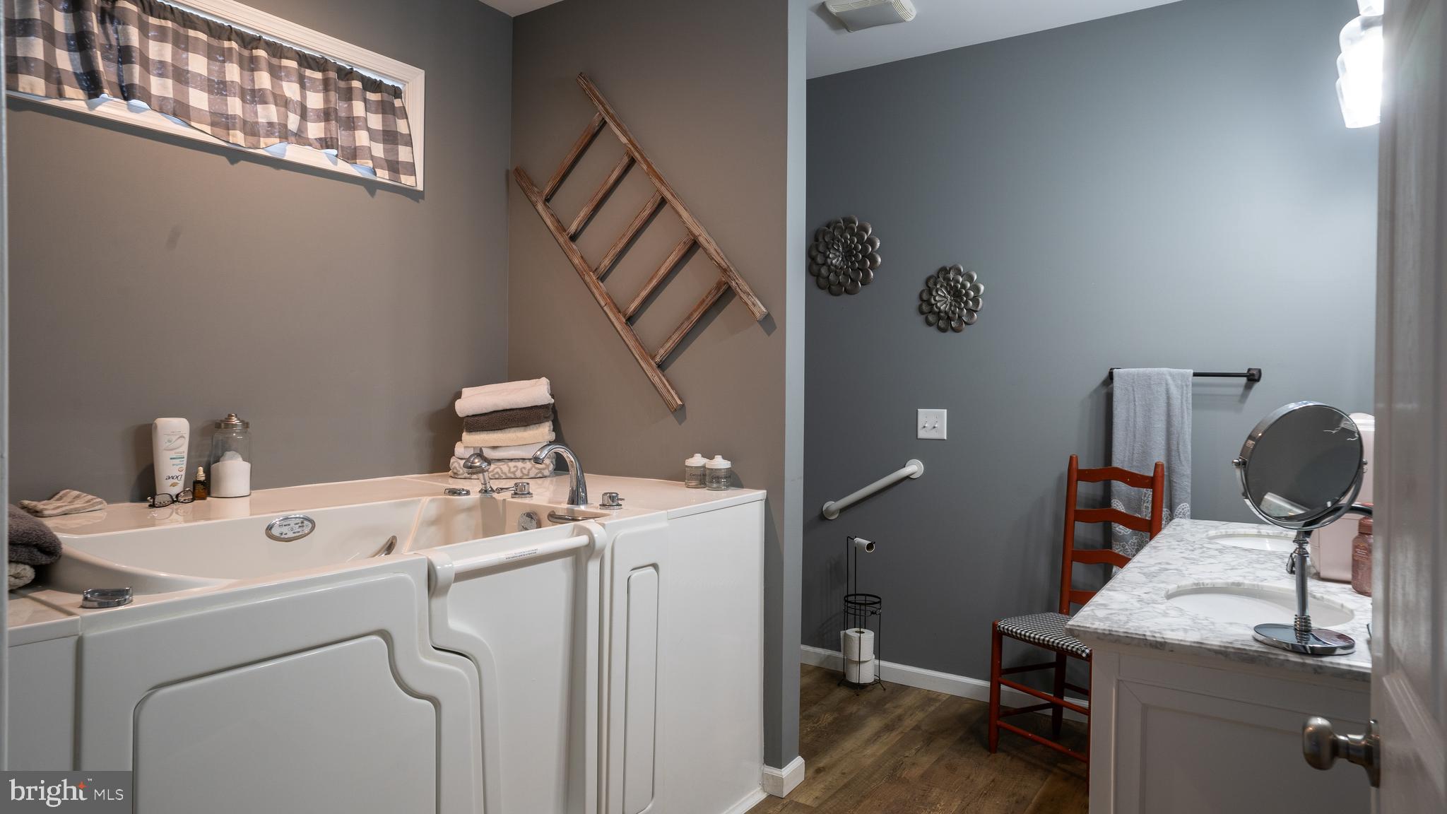 SHANLIN RIDGE - Residential