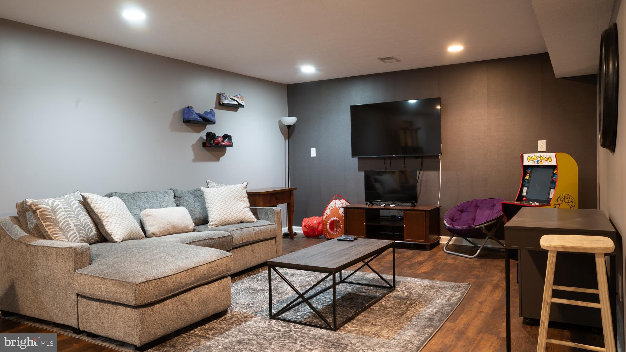 SHANLIN RIDGE - Residential