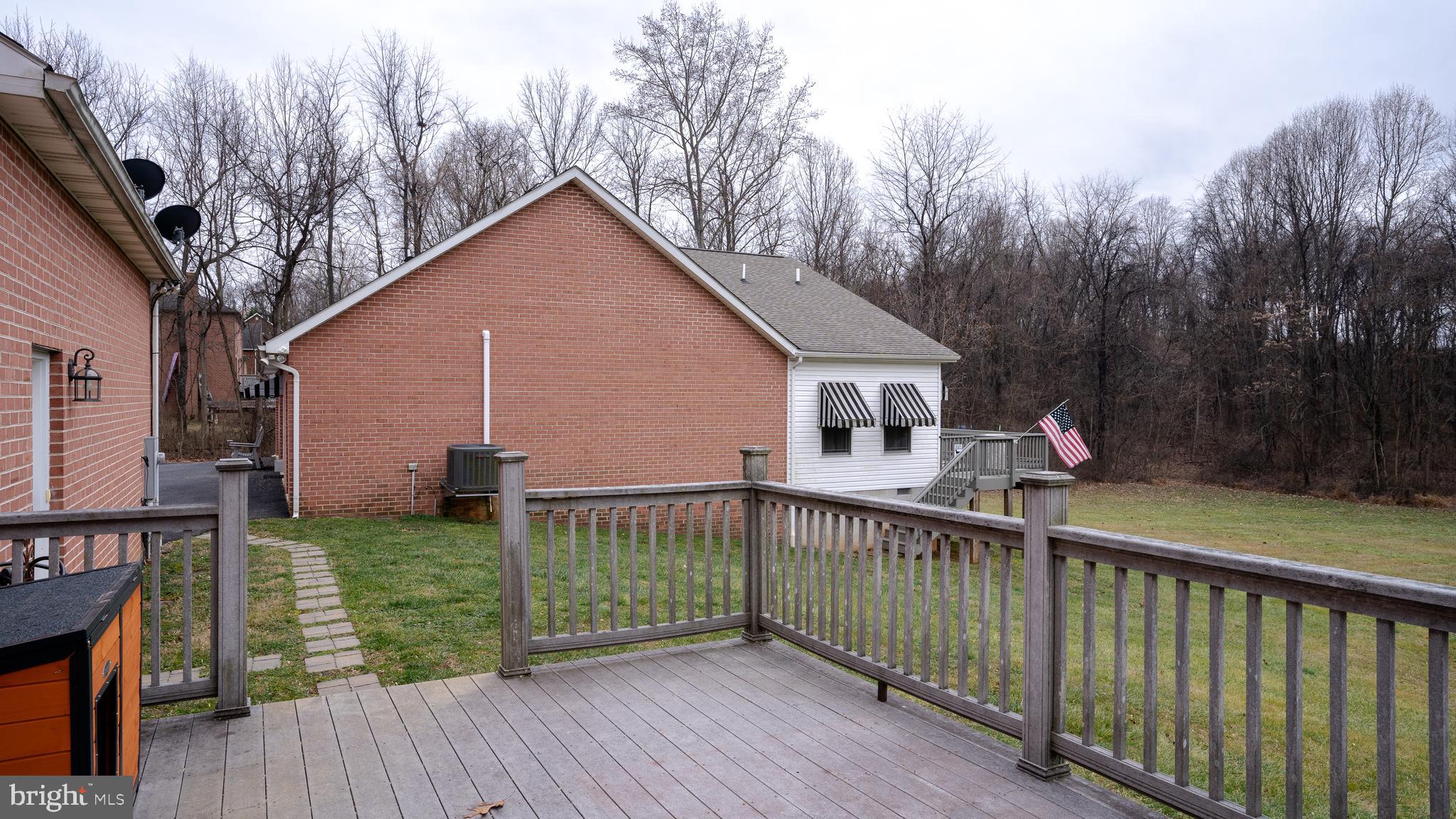 SHANLIN RIDGE - Residential