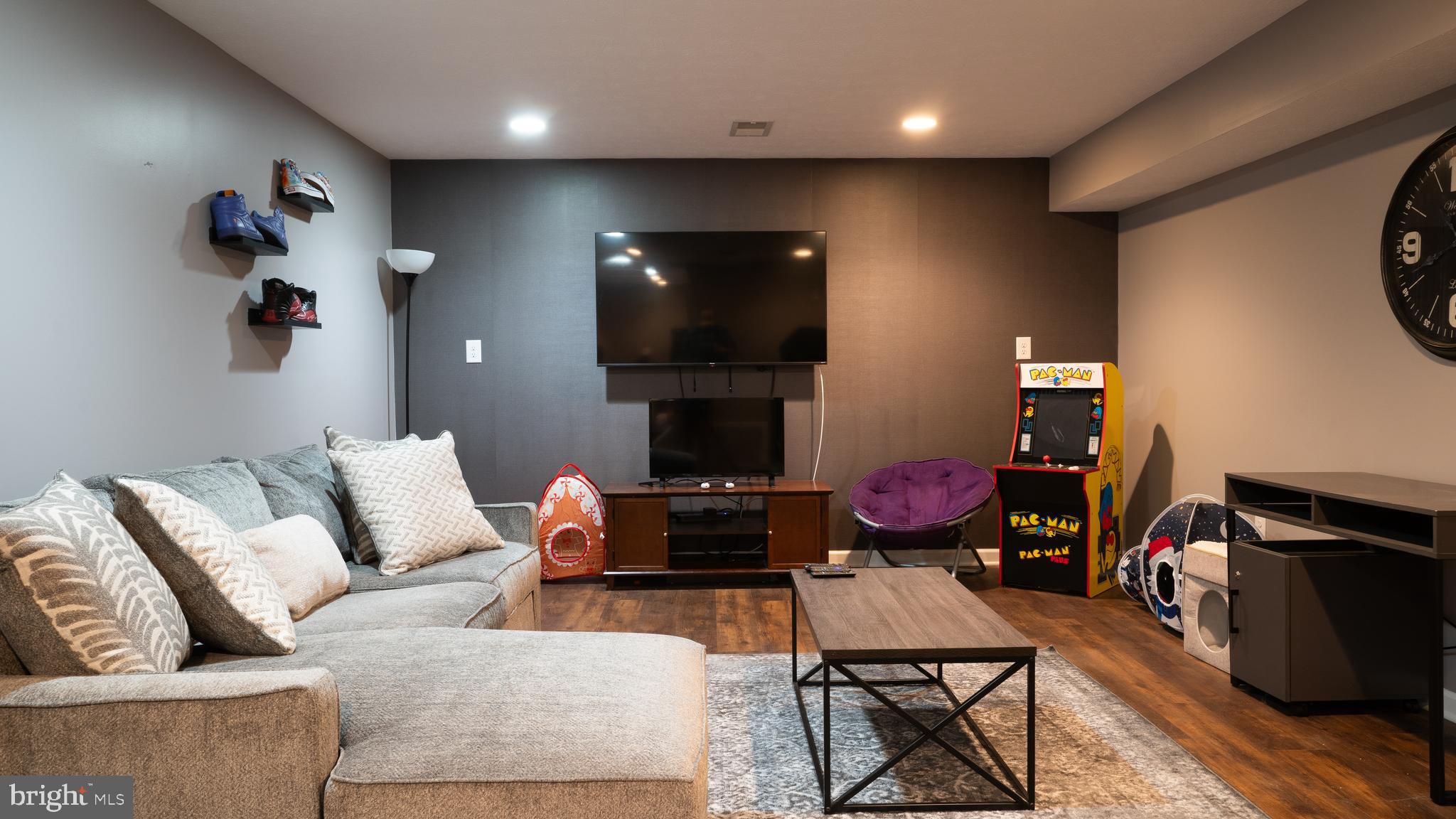 SHANLIN RIDGE - Residential