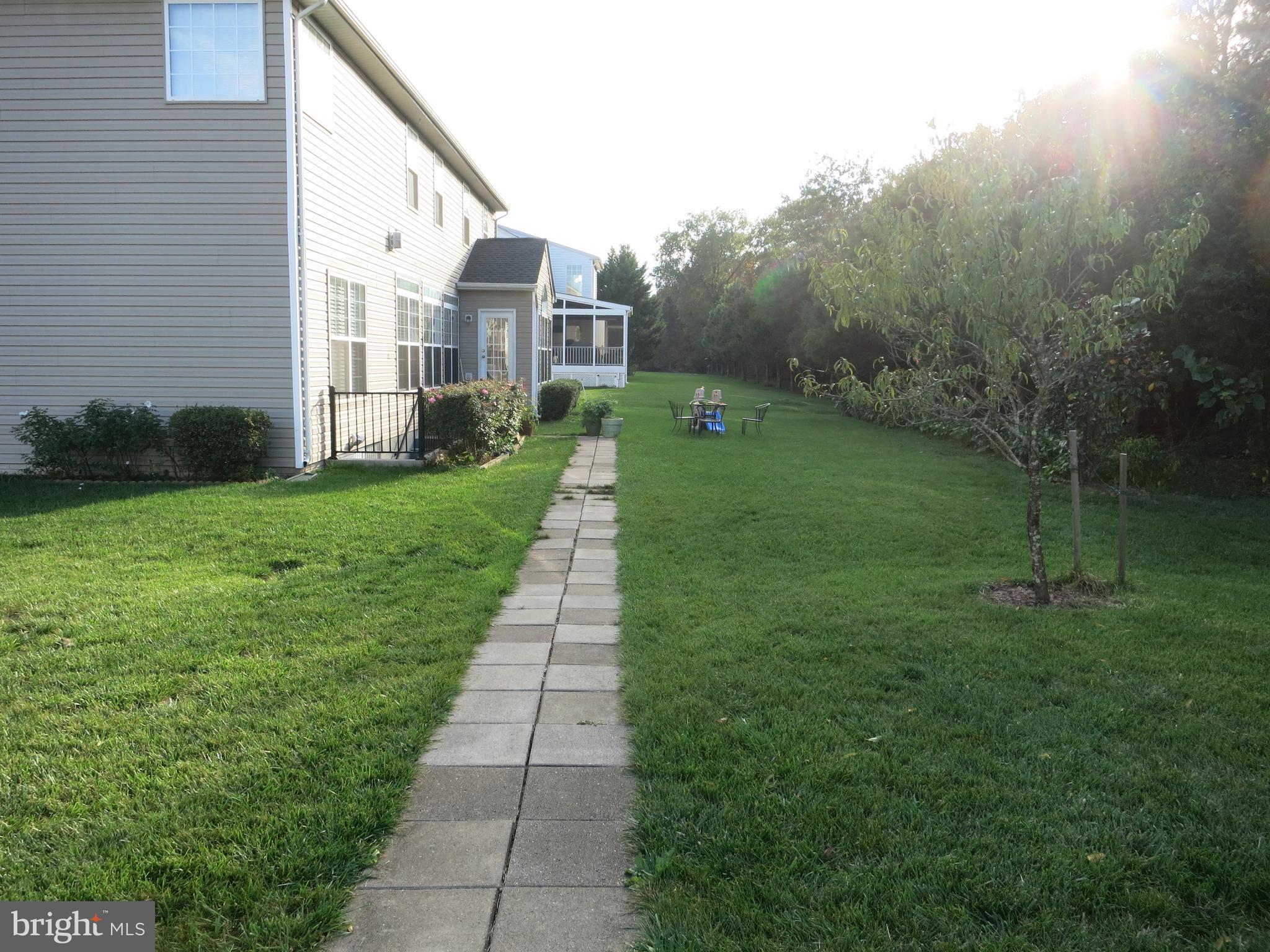 BARRETTS CROSSING - Residential Lease