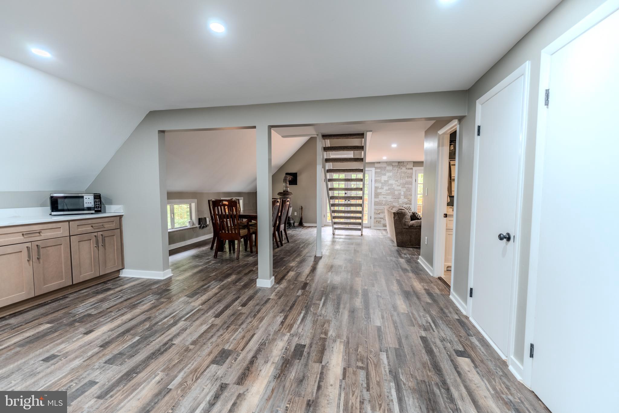 843 CEDAR RUN LANE