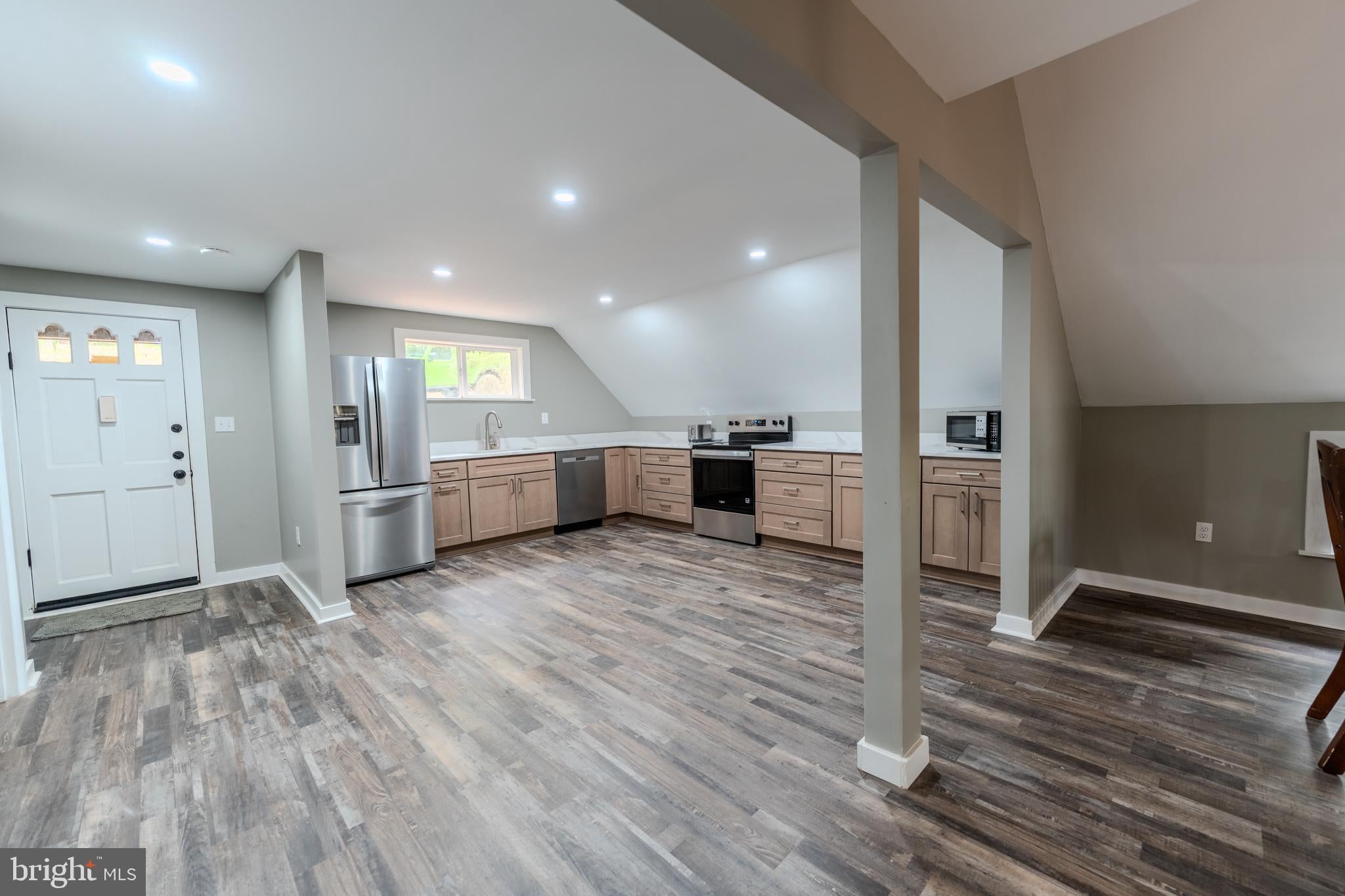 843 CEDAR RUN LANE