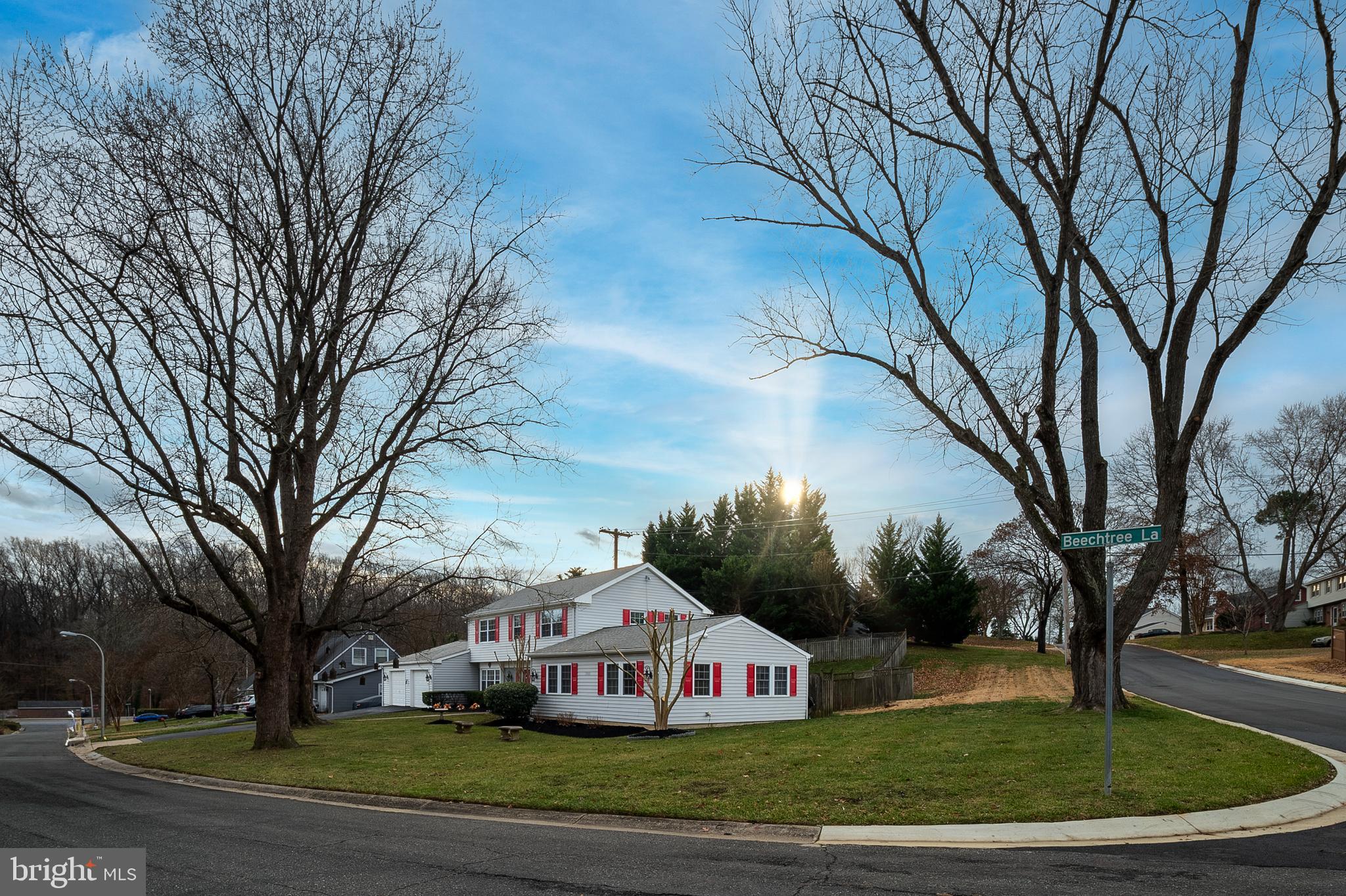 13001 BEECHTREE LANE