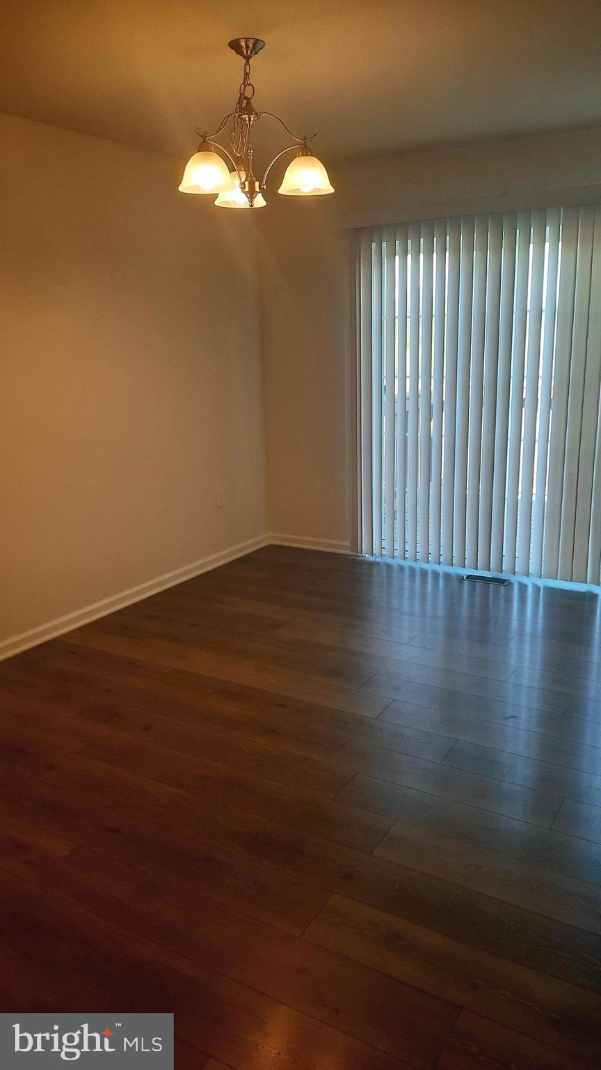 ADMIRALS QUAY - Residential Lease