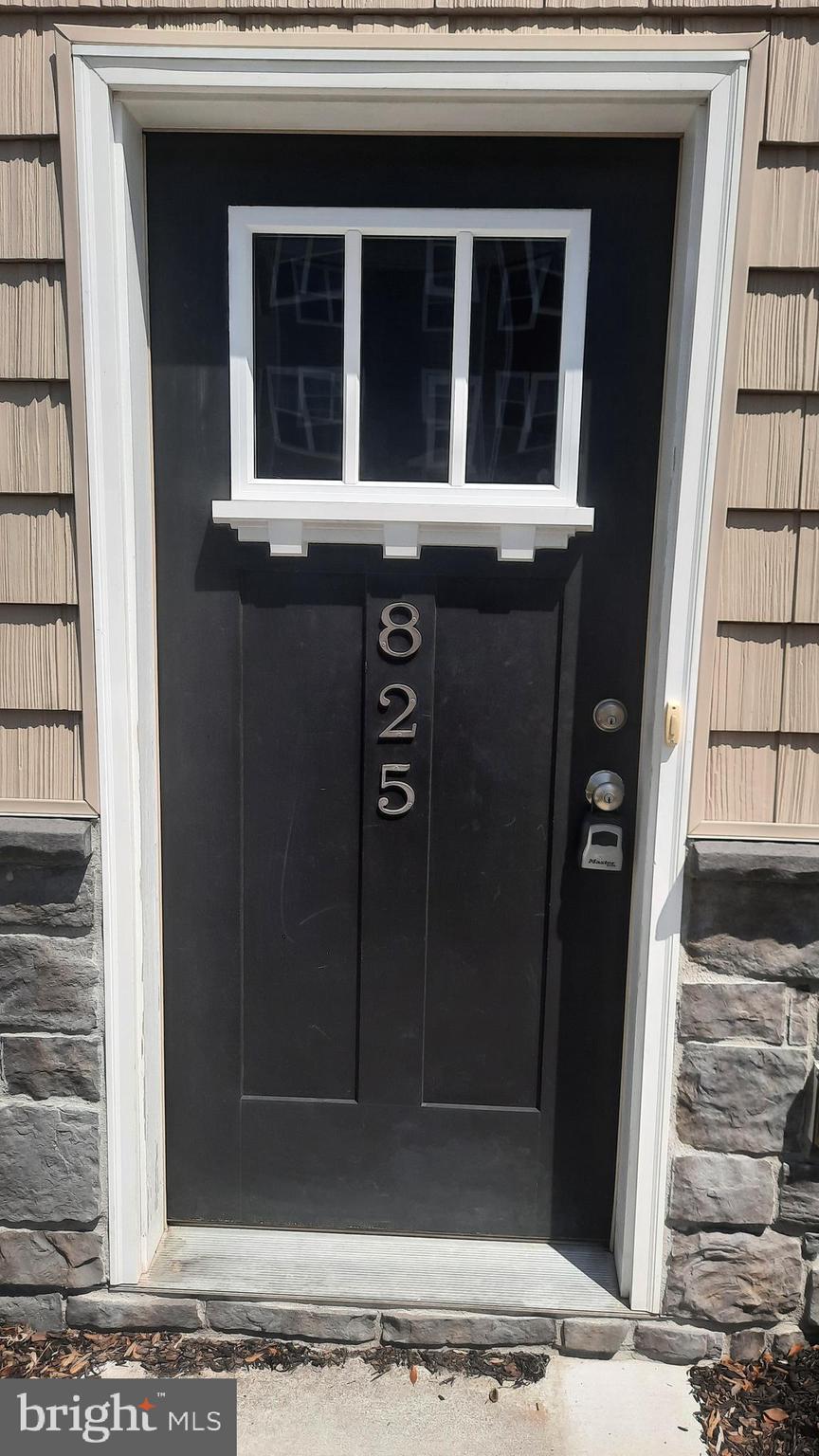 ADMIRALS QUAY - Residential Lease