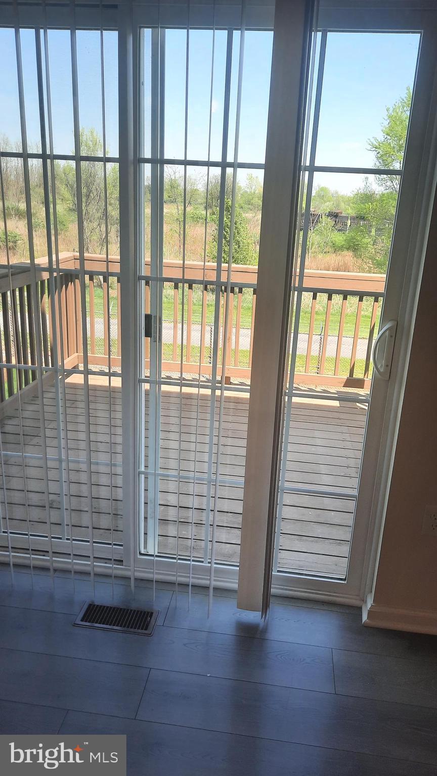 ADMIRALS QUAY - Residential Lease