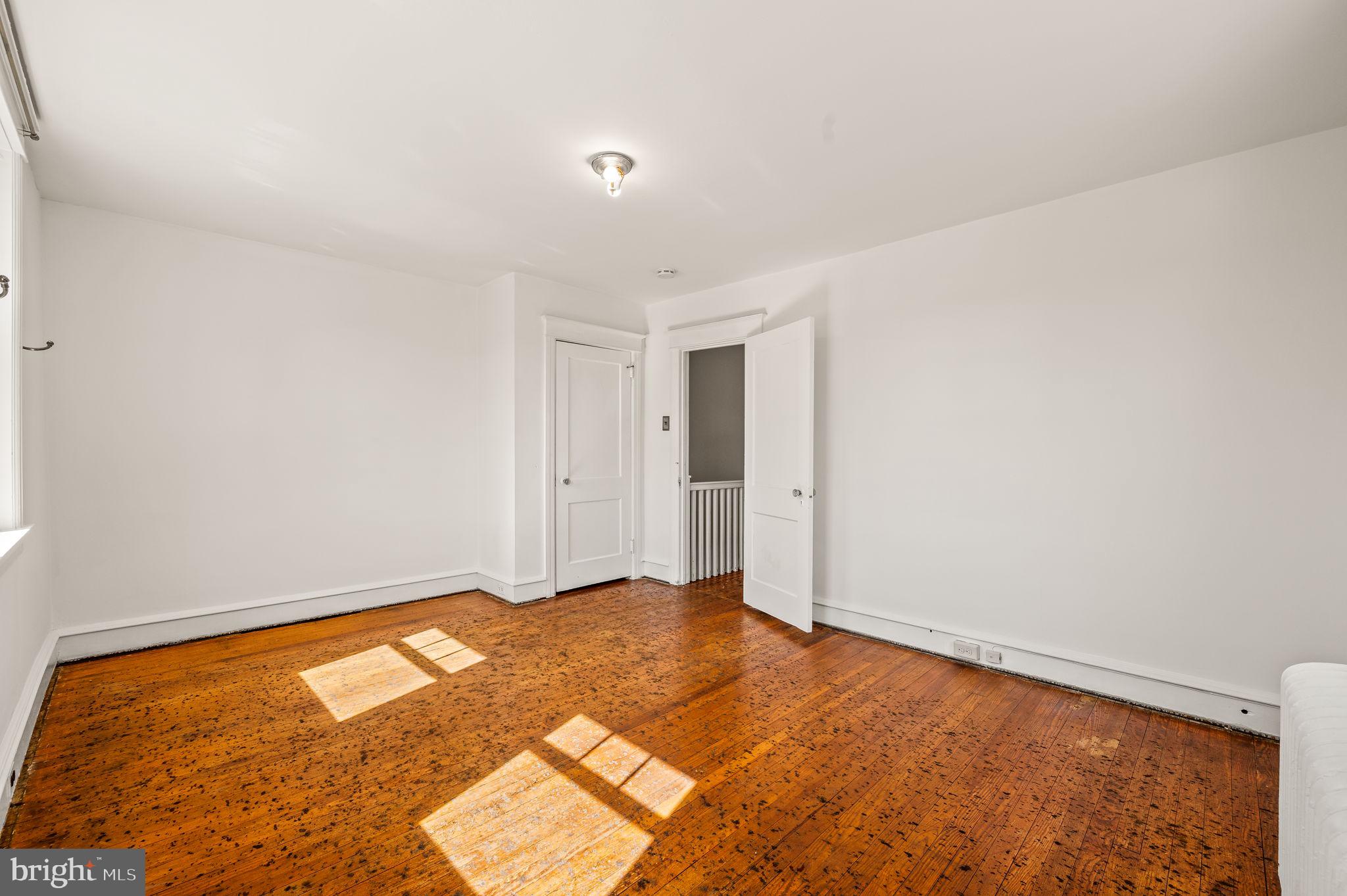 LANSDOWNE - Residential