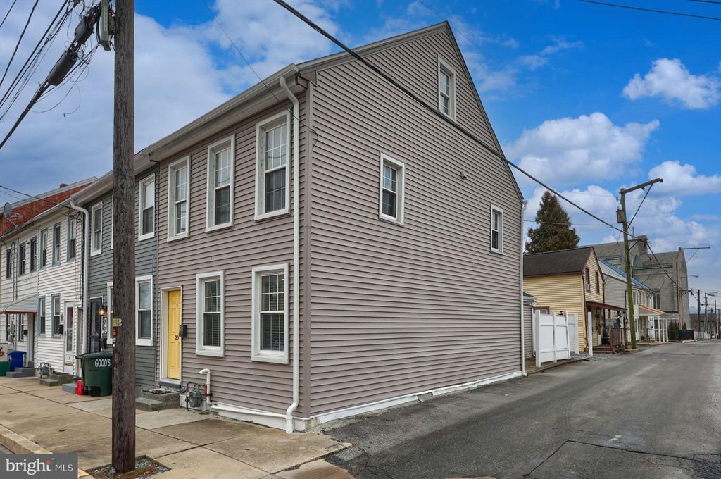 Photo of 20 S 5th Street, COLUMBIA, PA 17512 (MLS # PALA2081658)