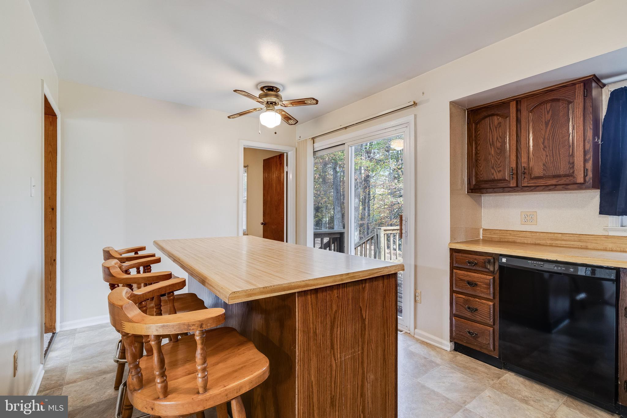 NEWTOWN ESTATES - Residential Lease