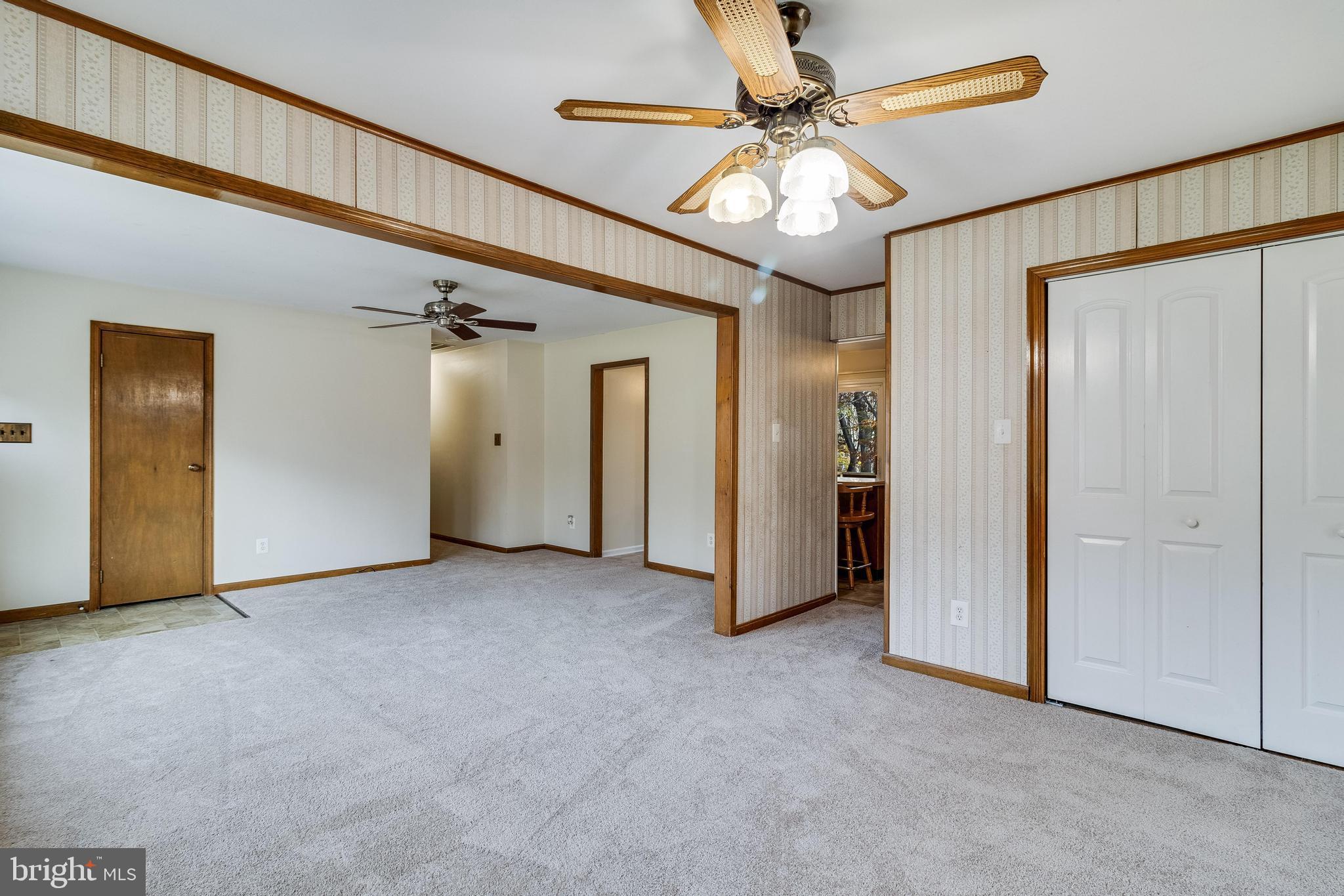 NEWTOWN ESTATES - Residential Lease