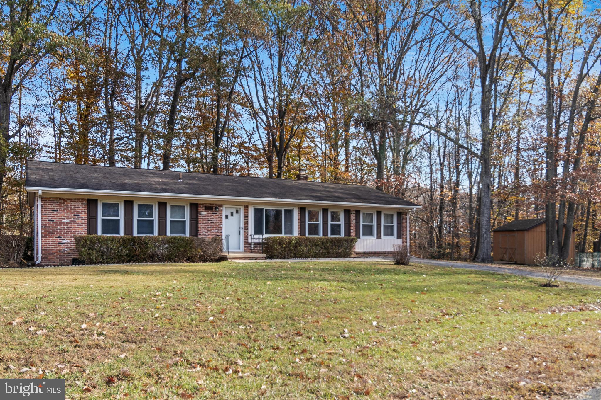 NEWTOWN ESTATES - Residential Lease