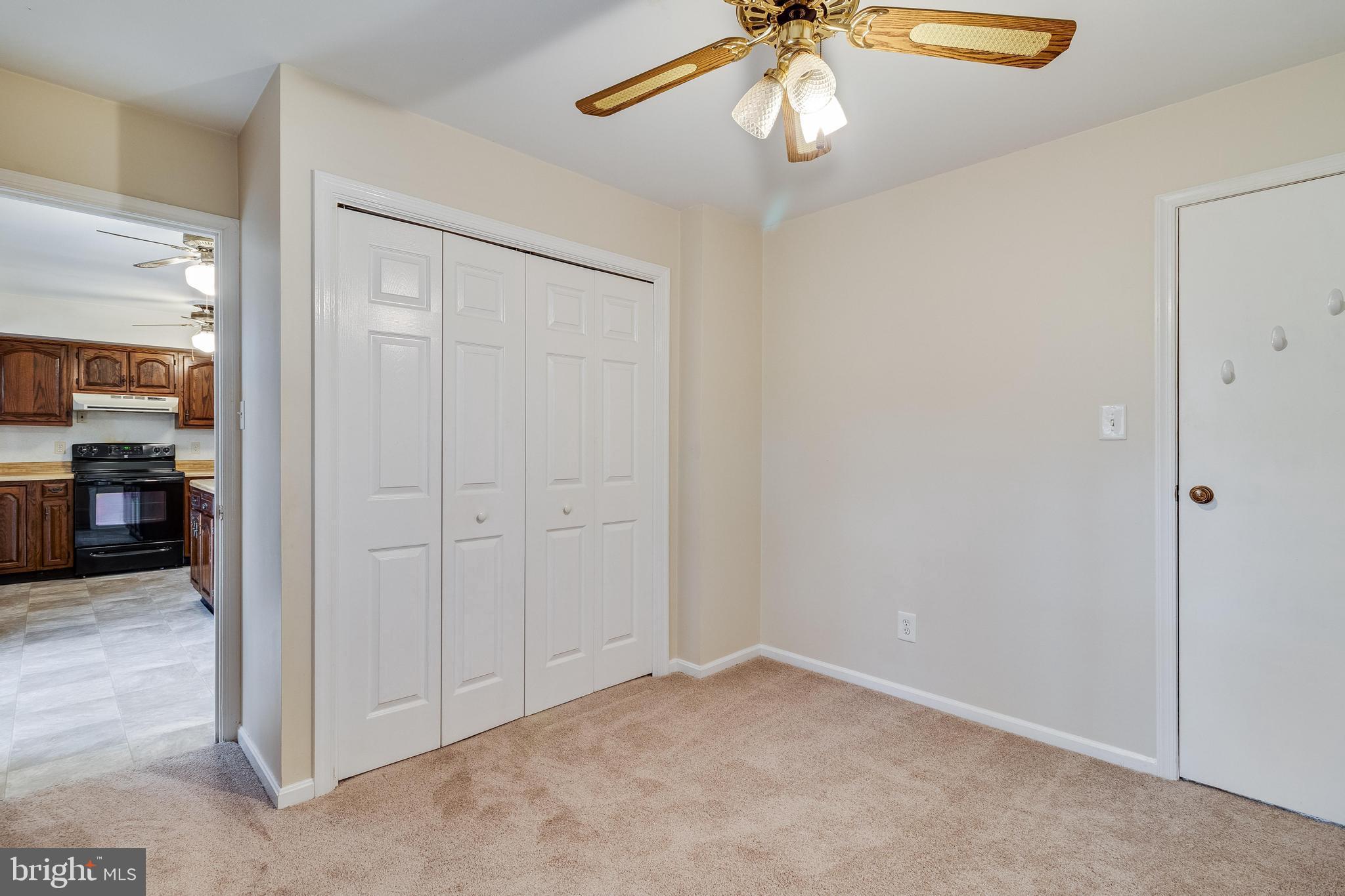 NEWTOWN ESTATES - Residential Lease