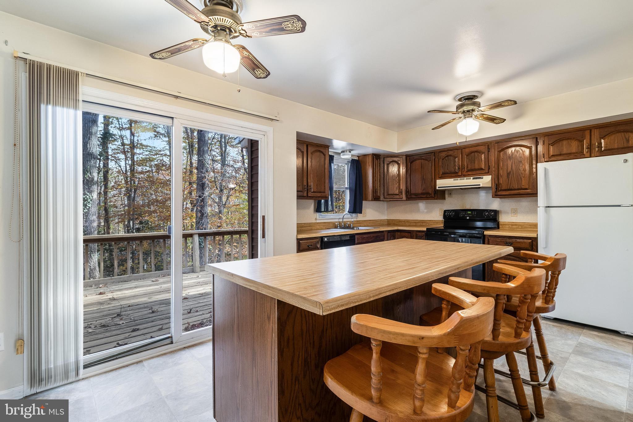 NEWTOWN ESTATES - Residential Lease