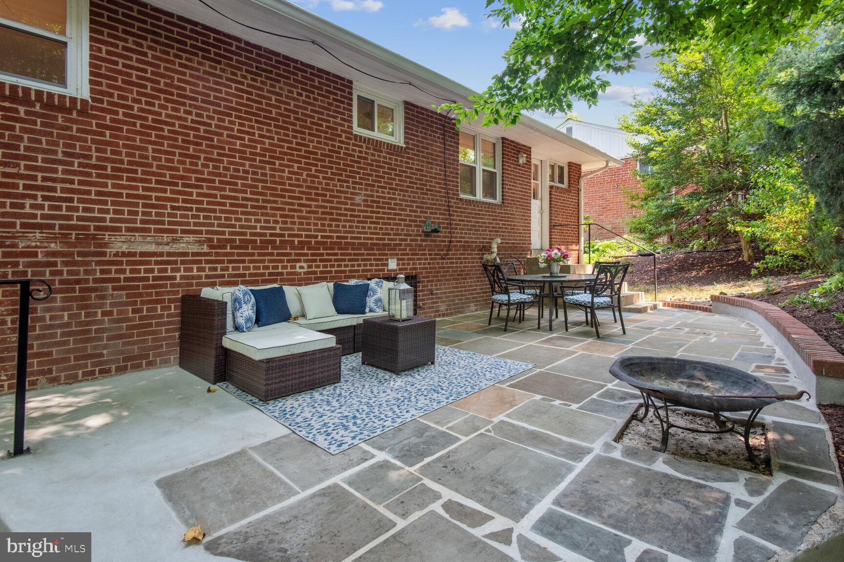 HOMEWOOD - Residential