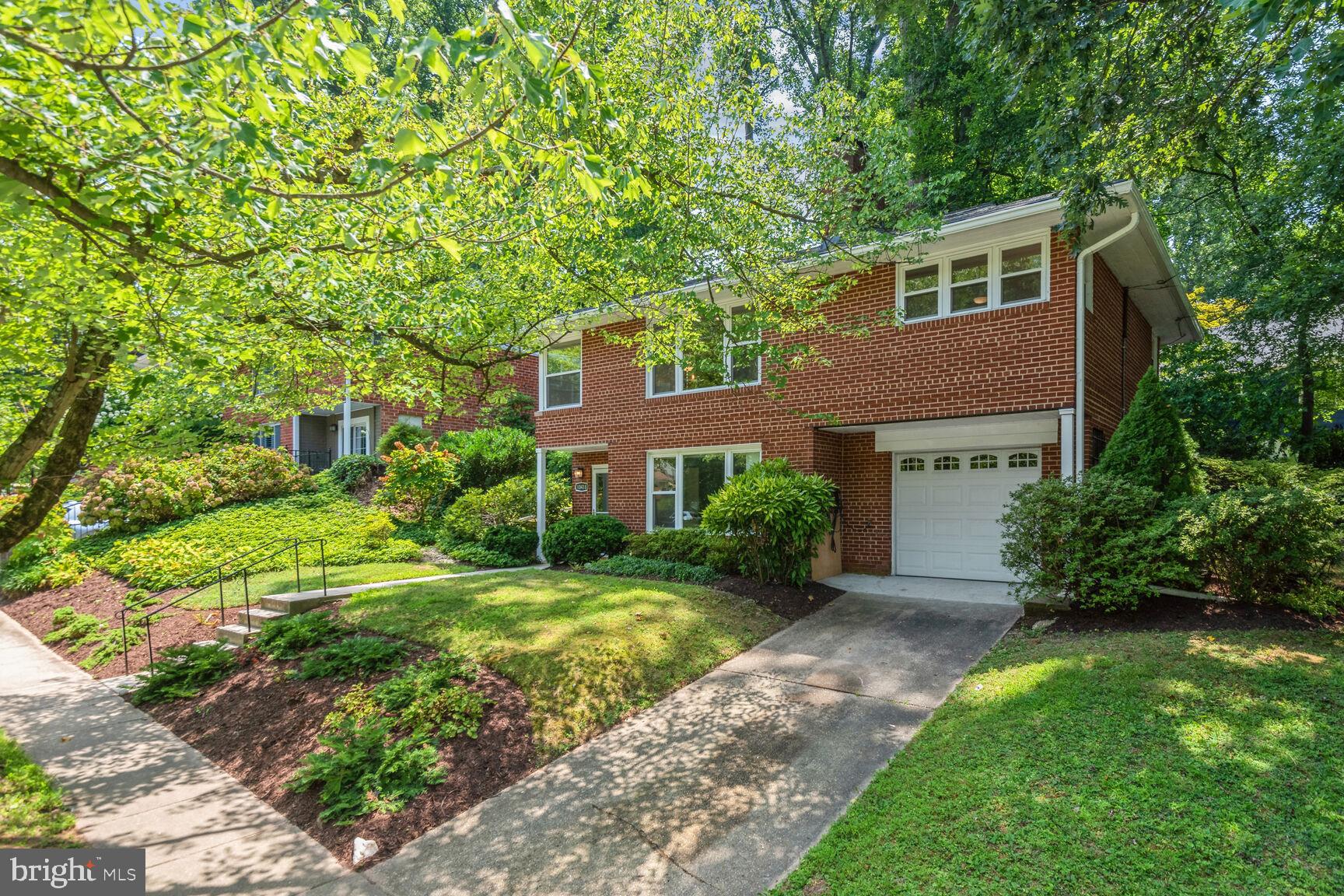 HOMEWOOD - Residential