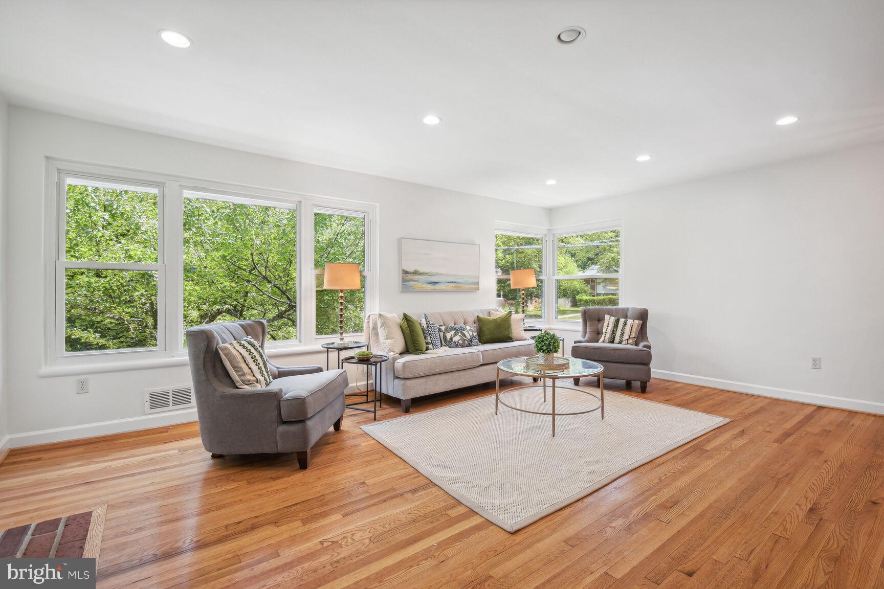 HOMEWOOD - Residential