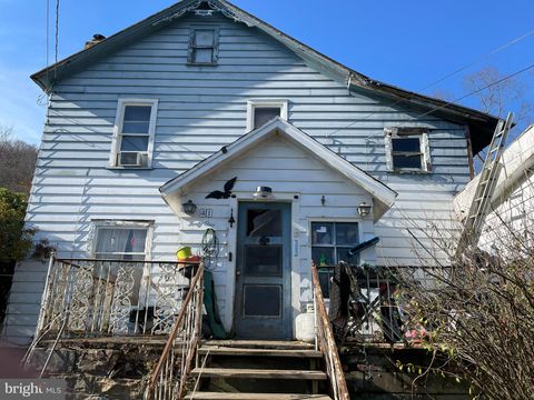 41 HILLSIDE DRIVE WARREN PA 16365