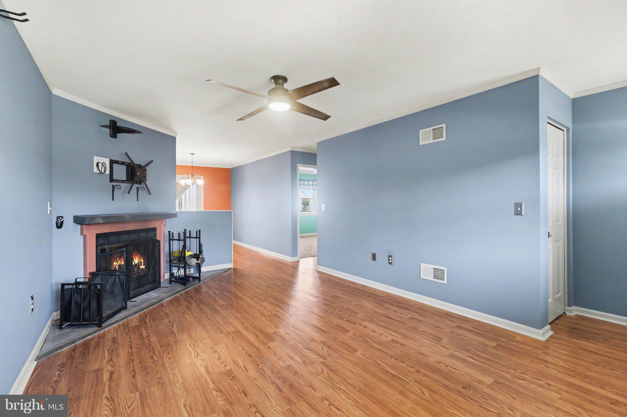 WOODRIDGE - Residential