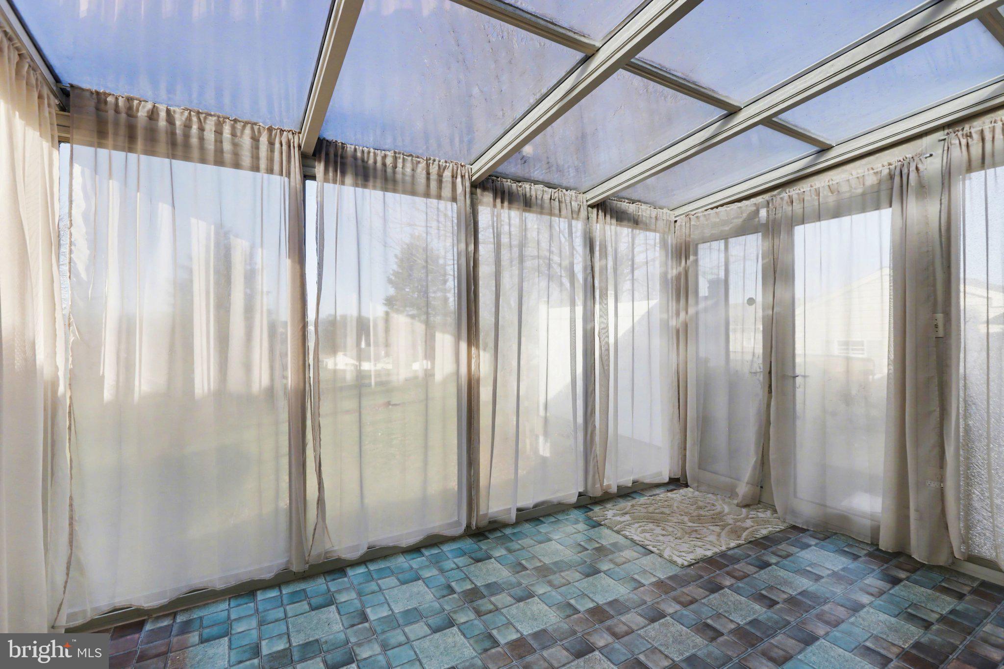 WOODRIDGE - Residential