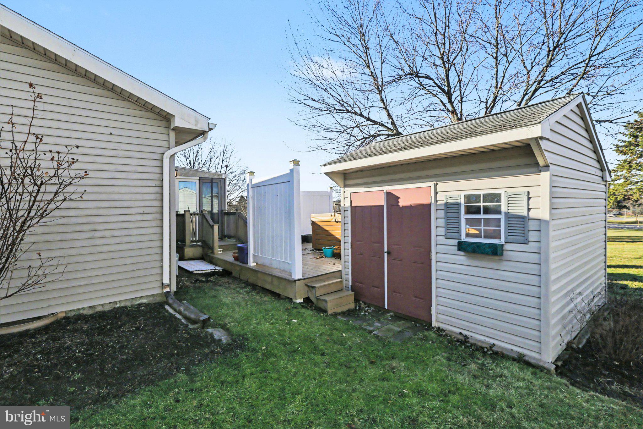 WOODRIDGE - Residential